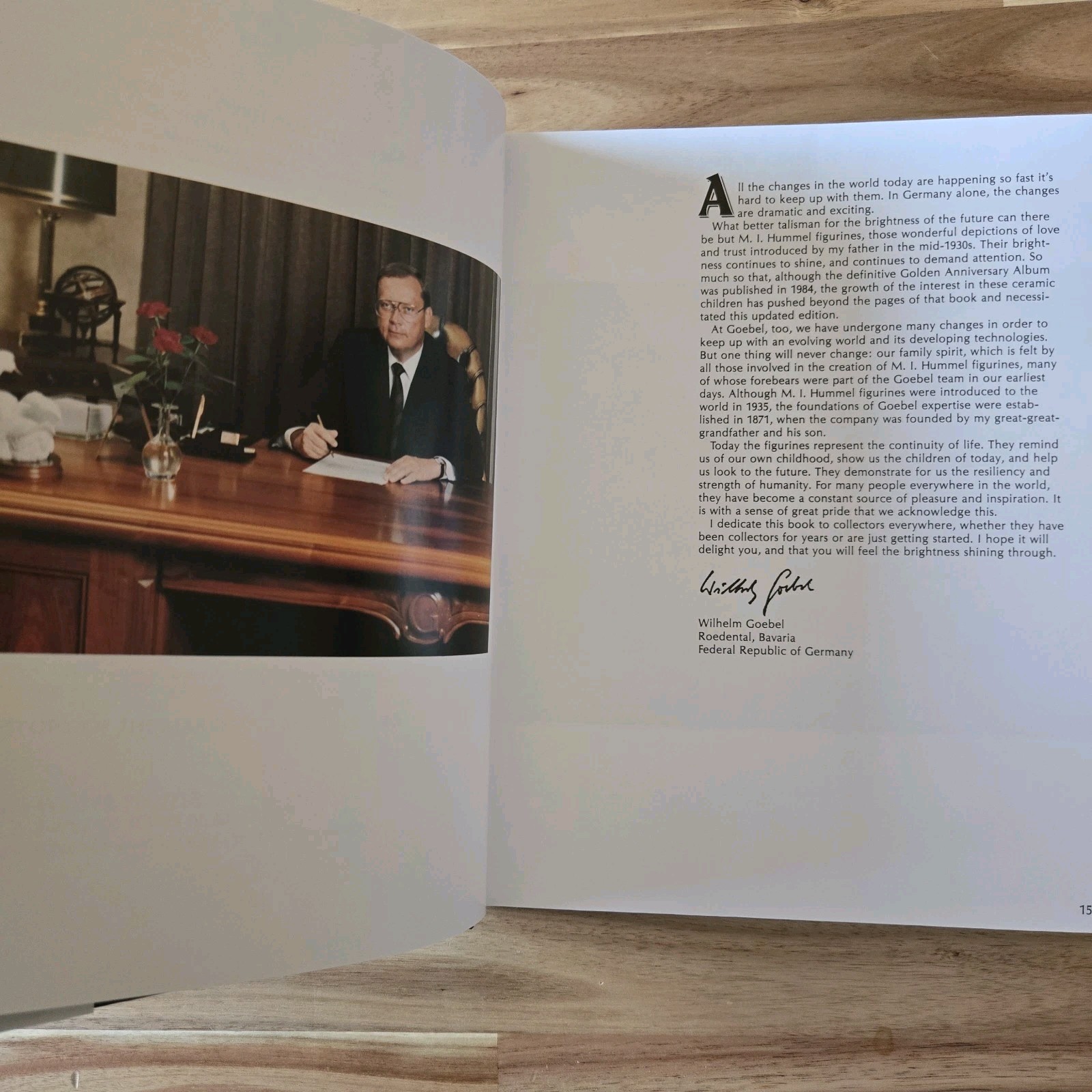 The M.I. Hummel Album Hardcover Book Porfolio Press Color 320 Pages Rare 1992