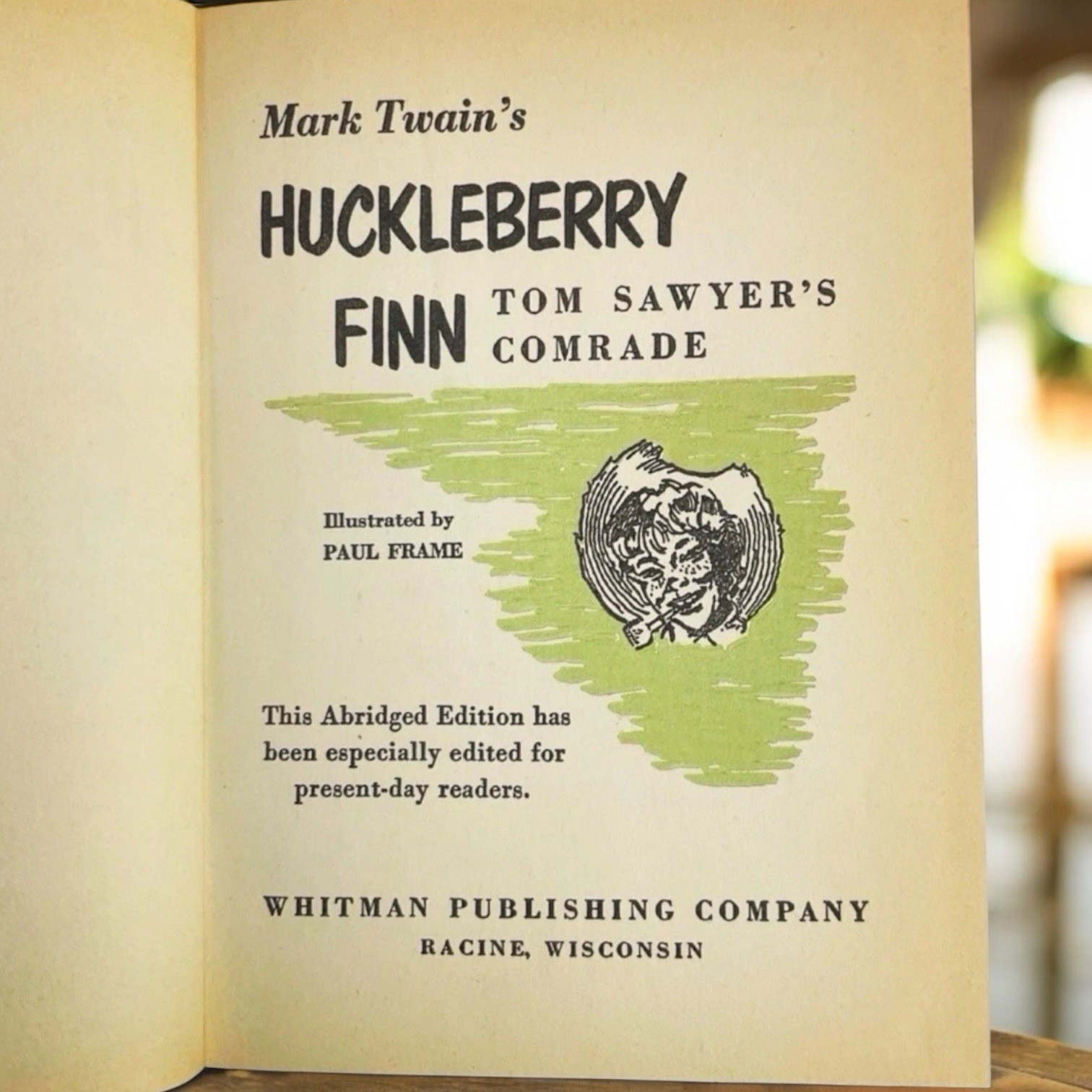Set of 3 Whitman Illustrated Classics – Huckleberry Finn, Treasure Island +