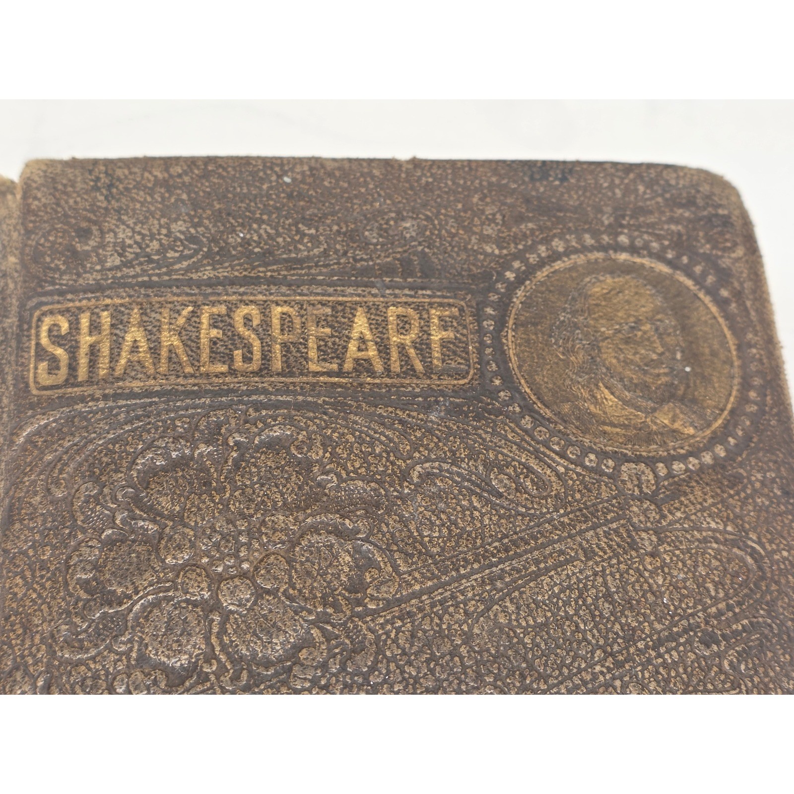Antique Shakespeare Complete Works Embossed Leather Hardcover Book Gold Gilt