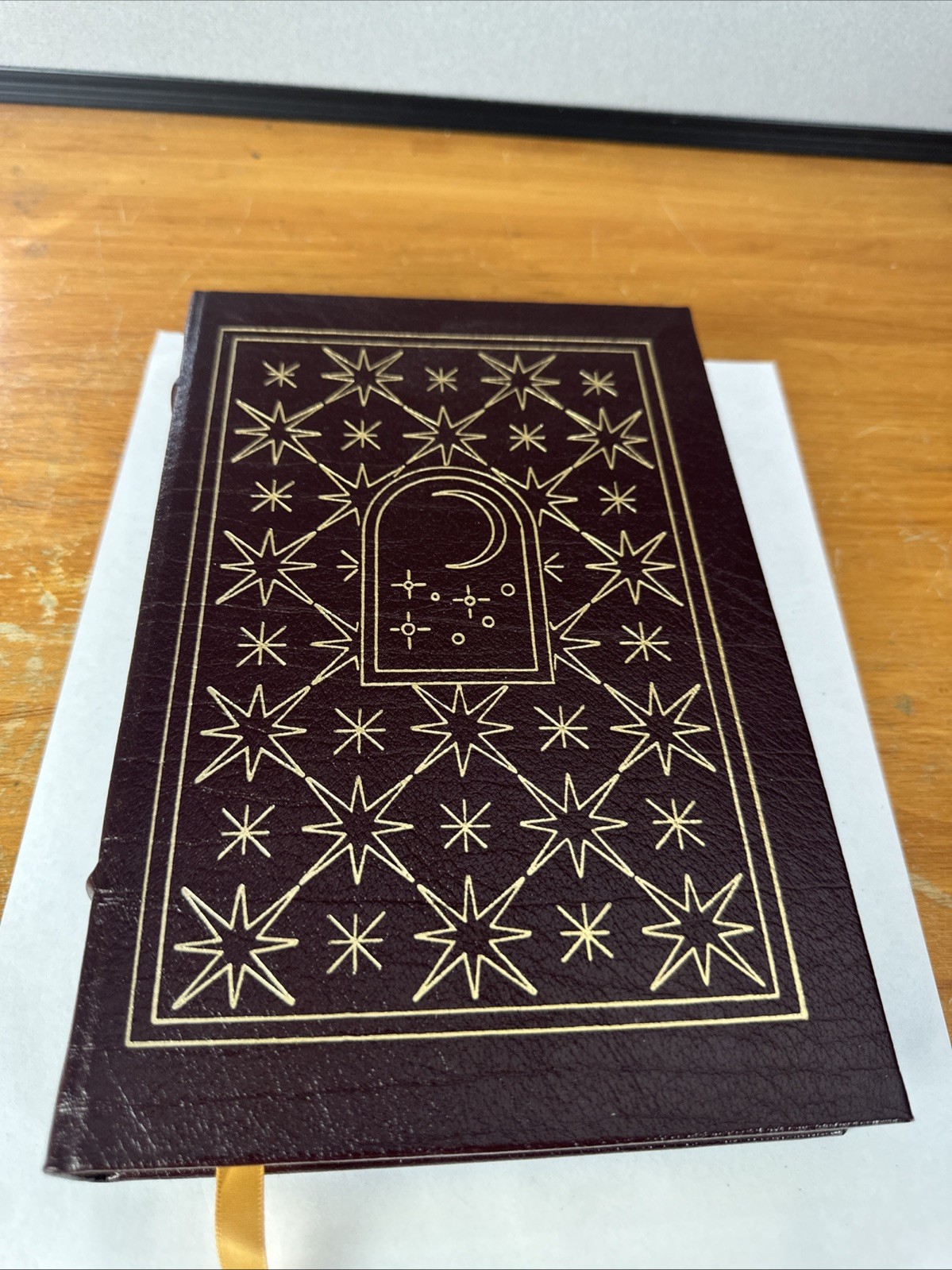The Fountains of Paradise – Arthur C. Clarke – Easton Press Collector’s Edition