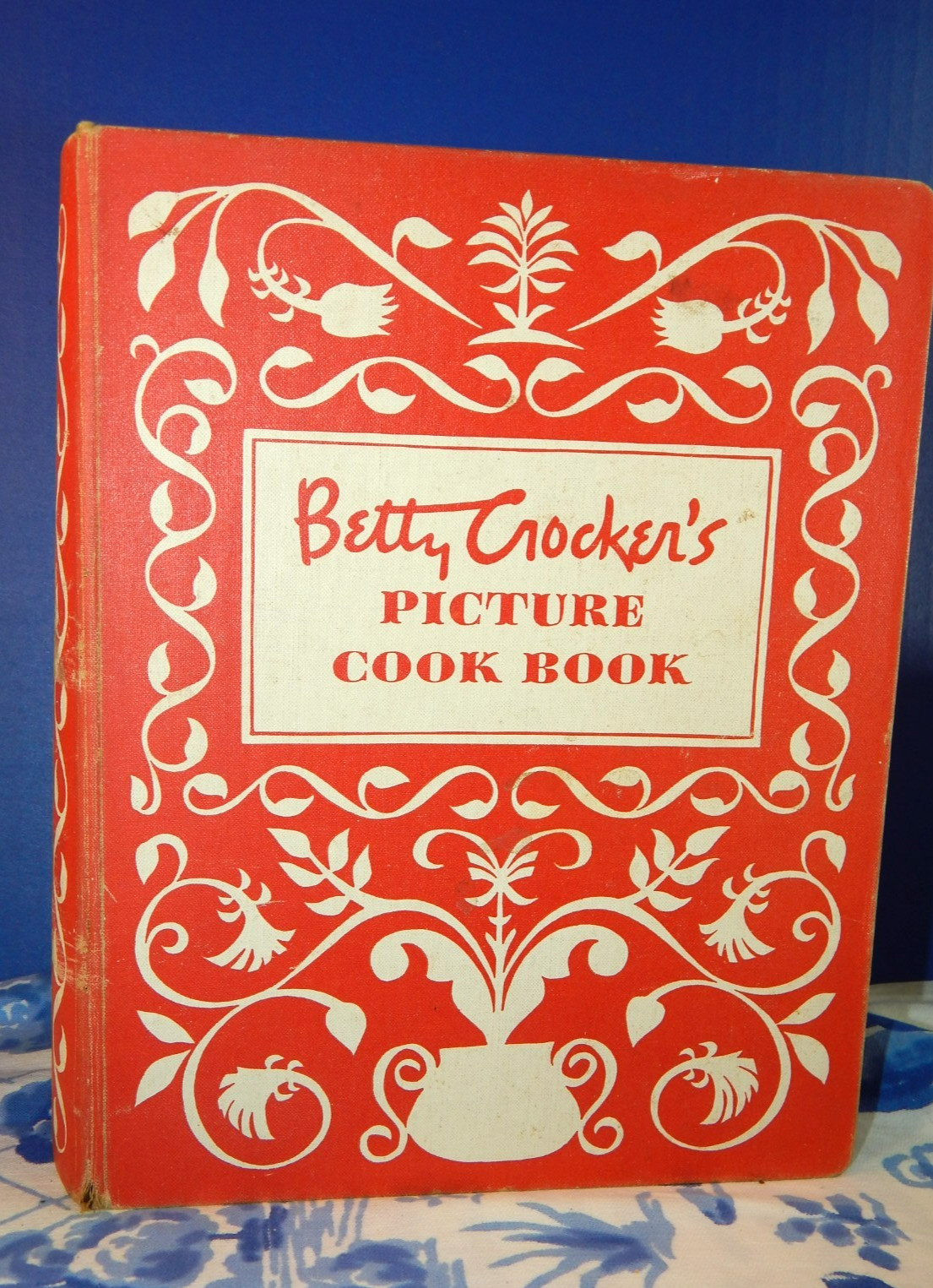 Picture Cook Book by Betty Crocker McGraw Hill & General Mills 1st Edition 1950