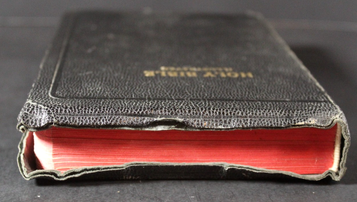Vintage Holy Bible KJV Self Pronouncing Edition World Bible Publishers W/Box