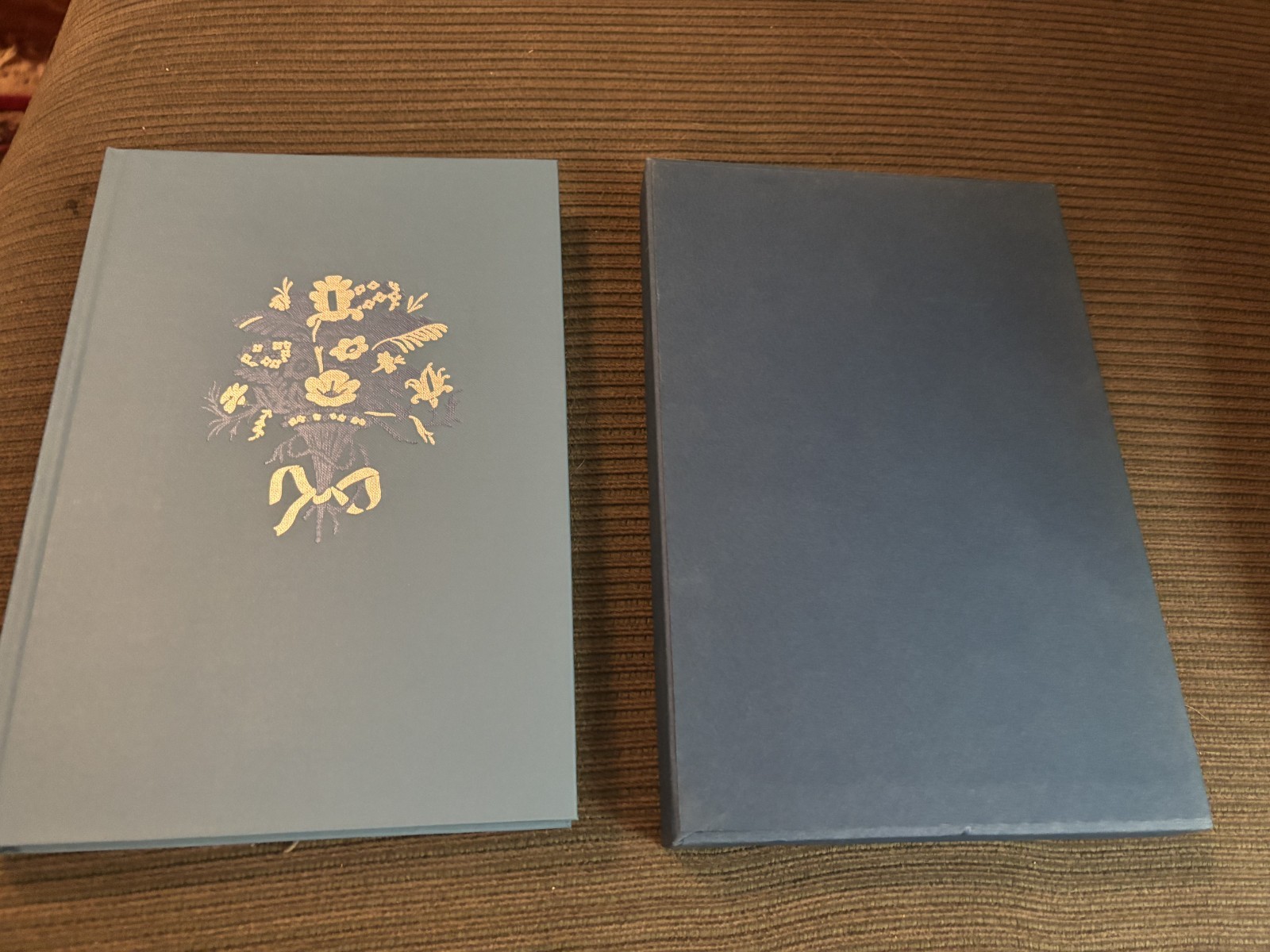 Through The Looking Glass By Lewis Carroll (1969 Heritage Press w/ Slipcase)