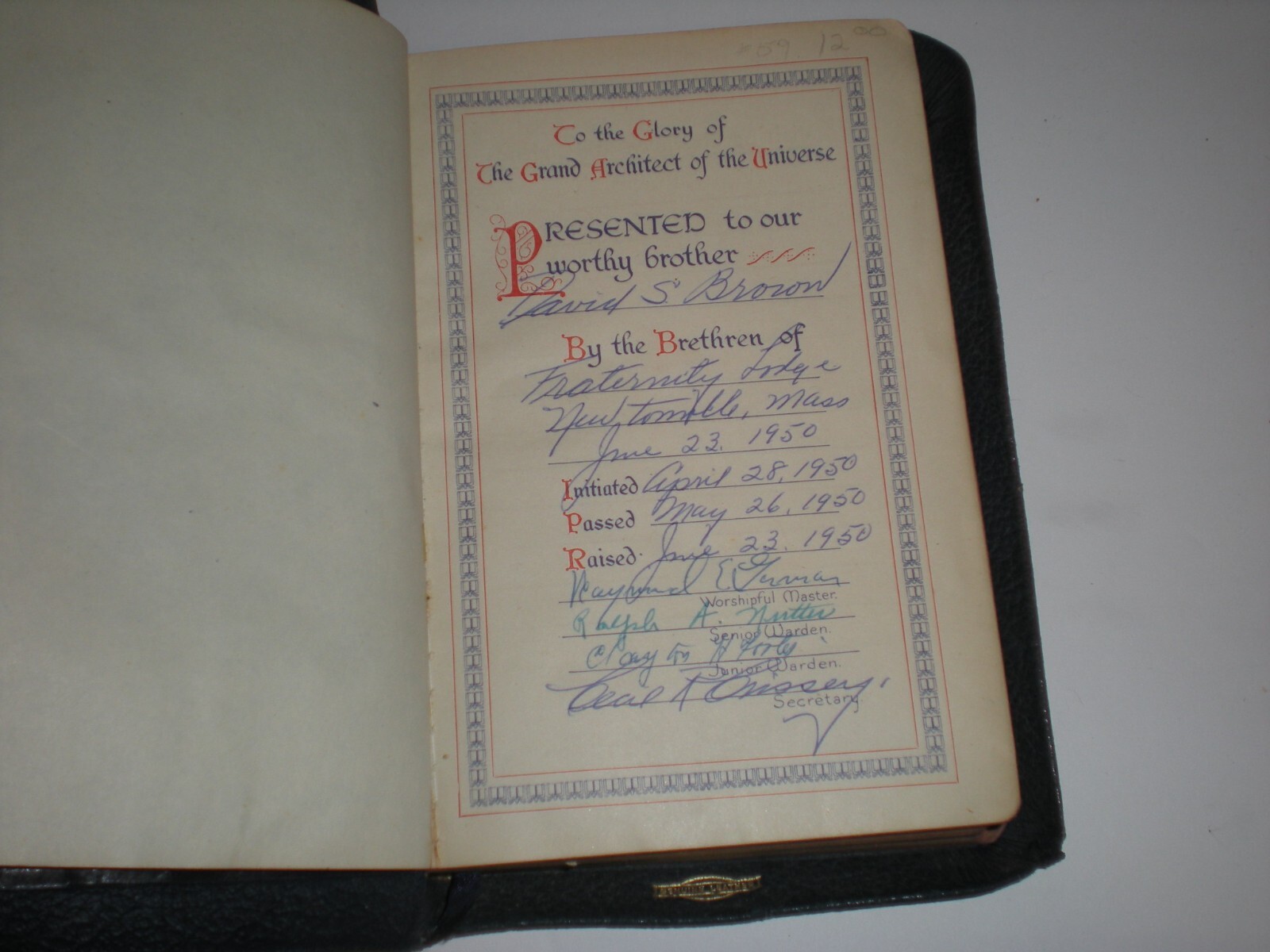 Presentation Holy Bible dist. by The Masonic History Company Chicago Ill. vtg