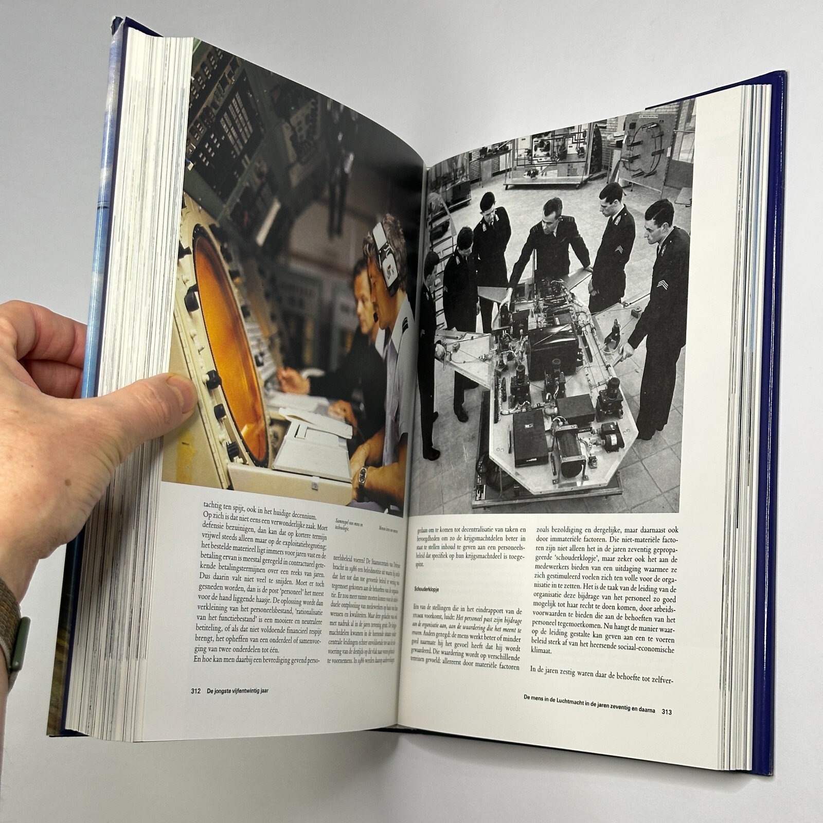 Royal Netherlands Air Force History “Vulcht door de tijd: 75 jaar” (1988)