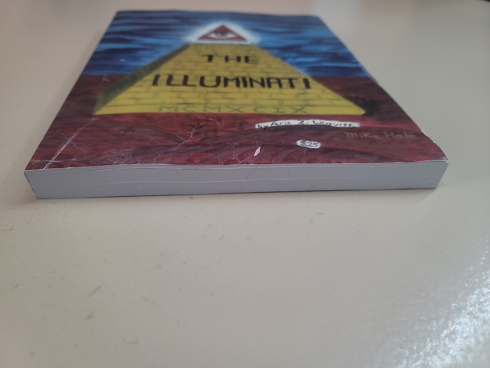The Illuminati – Aric Z Leavitt PRIVATE EDITION 2018 Like New