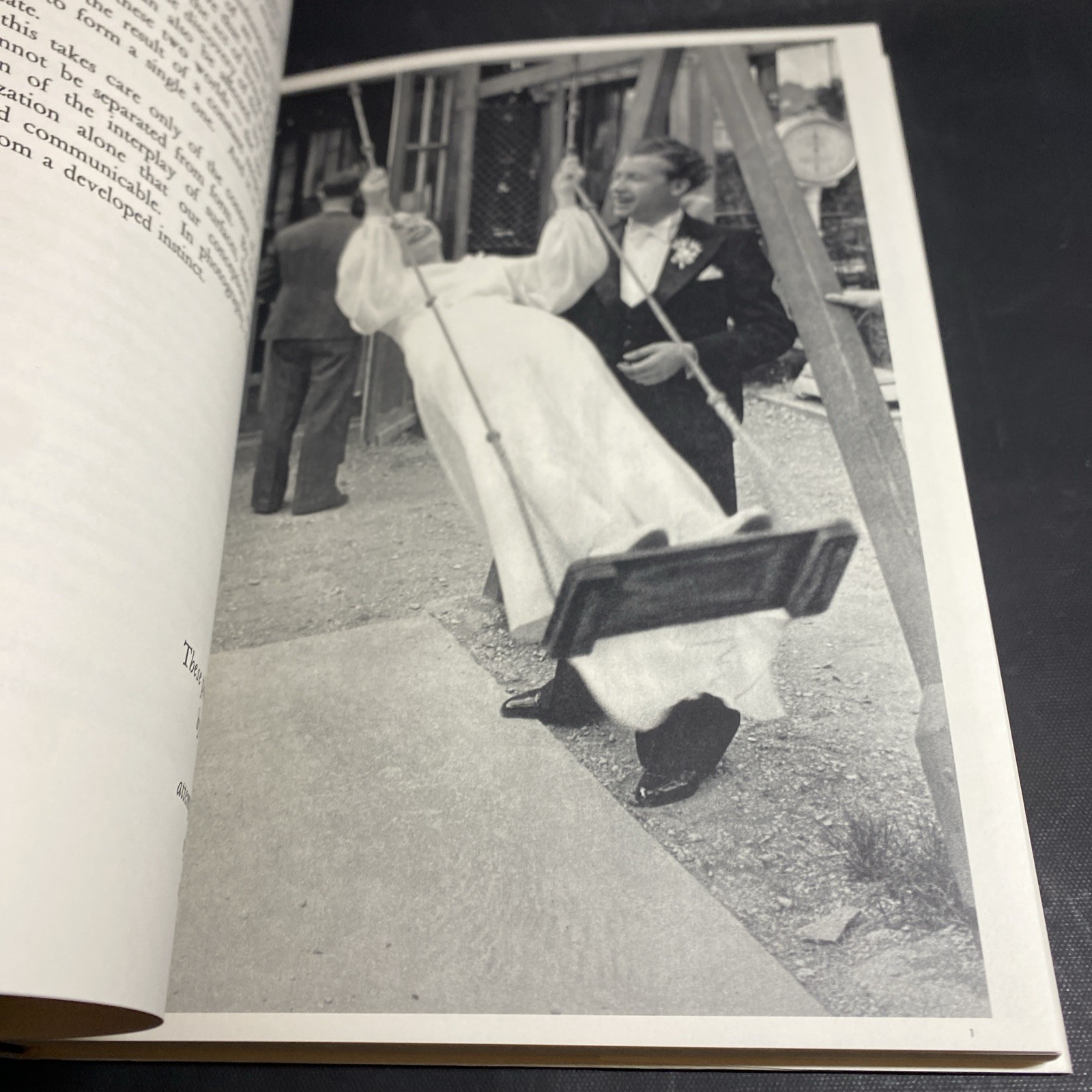 2014 The Decisive Moment, Photography by Henri Cartier-Bresson, Steidl / FHB