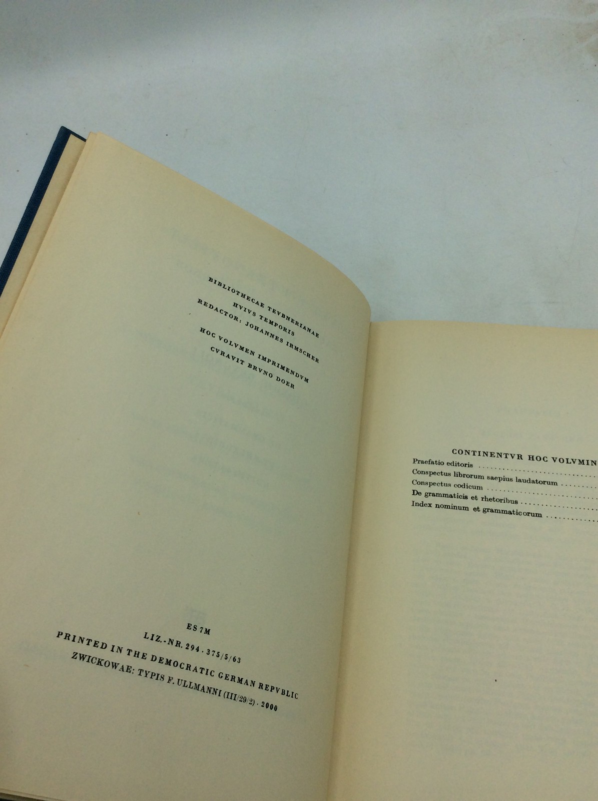 C. SUETONI TRANQUILLI – Suetonius; Giorgio Brugnoli, ed. – 1963 – Latin