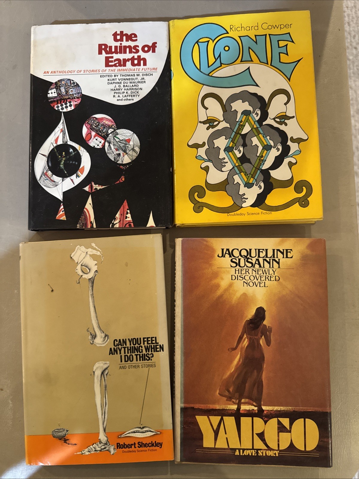 Mixed Lot of 30 Sci-Fi Novels HCDJ