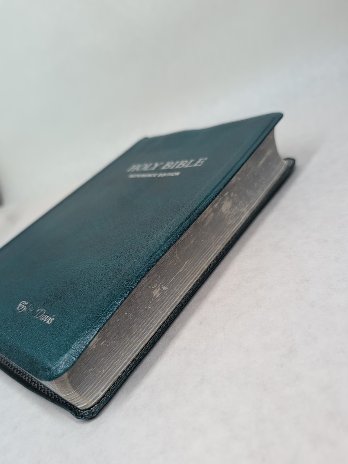 Holy Bible Nelson 595TL, Bonded Leather , Red Letter Teal, 1988