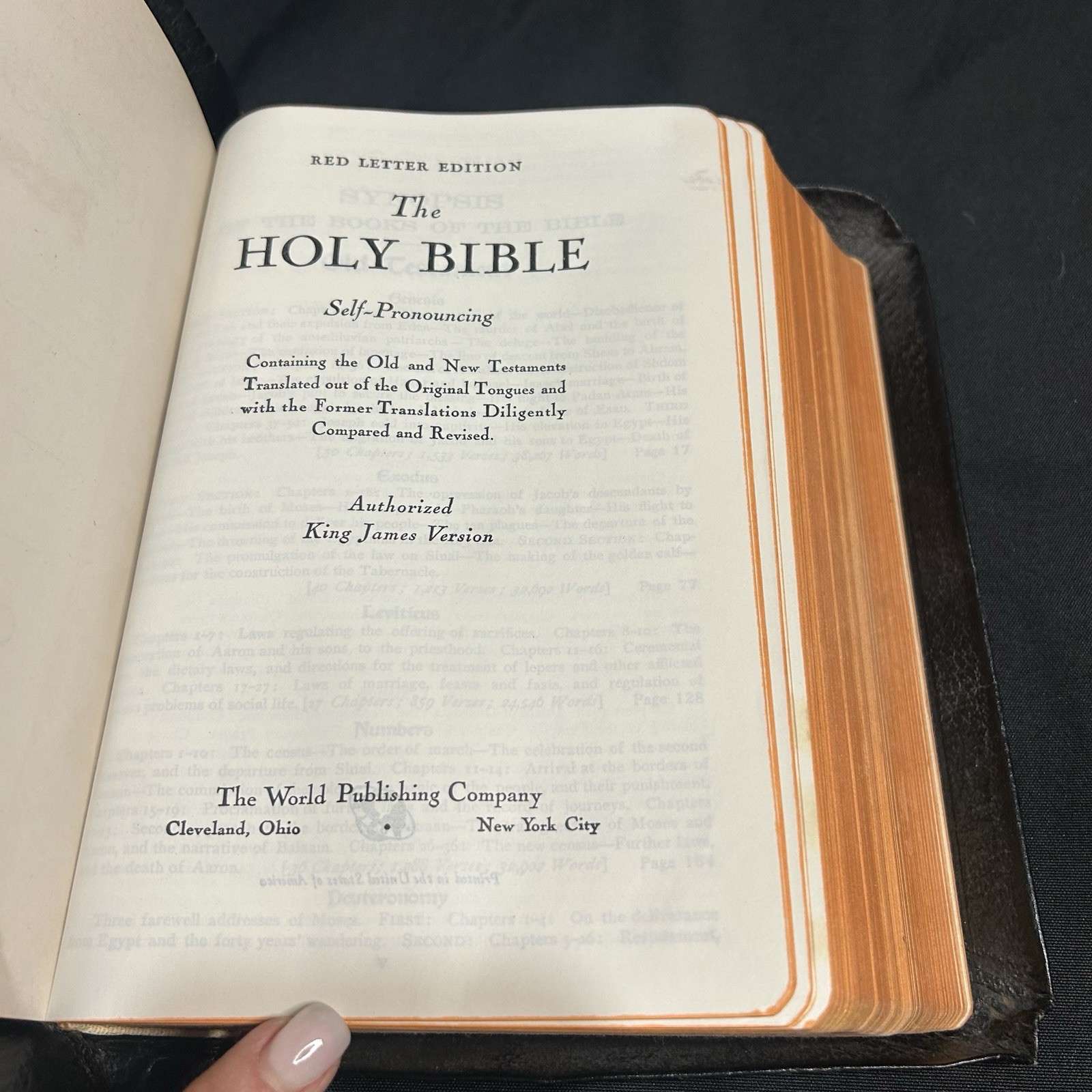 1950’s Holy Bible Self-Pronouncing King James Version World Publishing Co