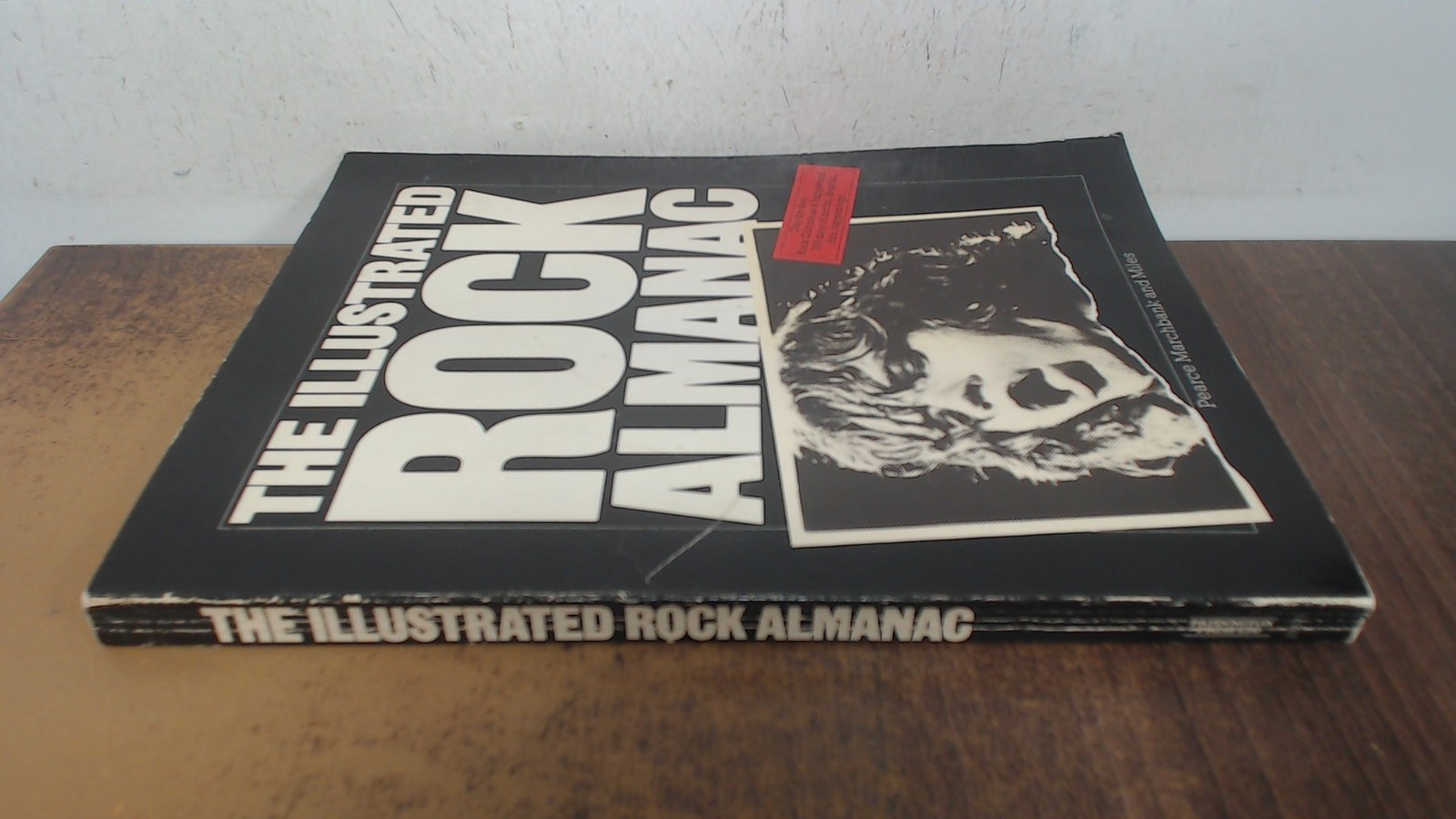 The Illustrated Rock Almanac, Marchbank, Pearce, Putnam Pub Group