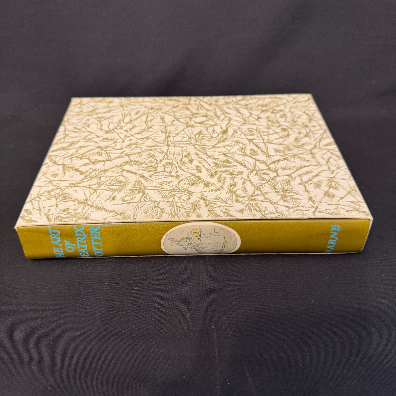 THE ART OF BEATRIX POTTER Enid and Leslie Linder 1976 Illustrated with Slip Case