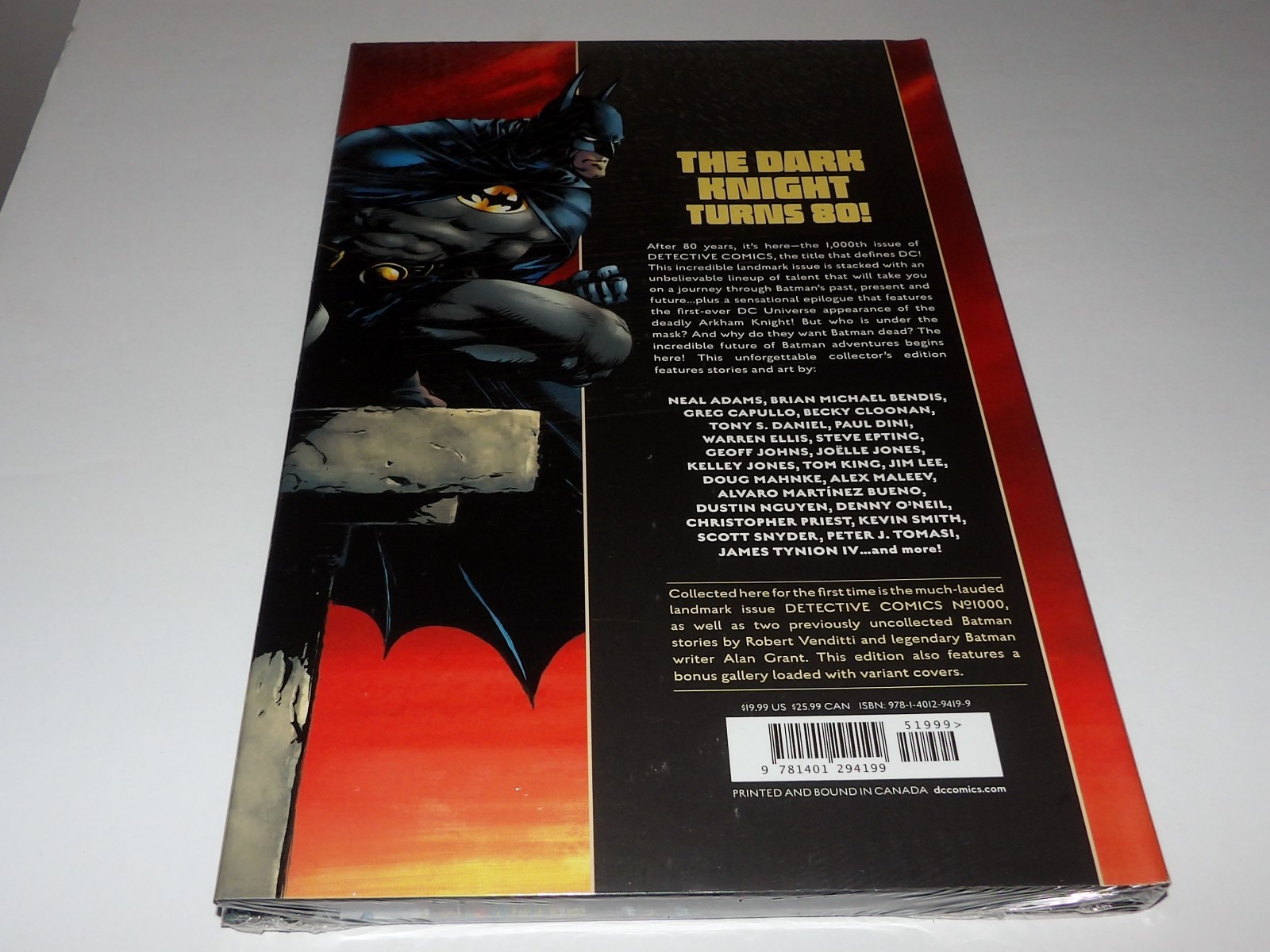 NEW AND SEALED HARDCOVER BOOK – BATMAN DETECTIVE COMICS #1000 DELUXE EDITION