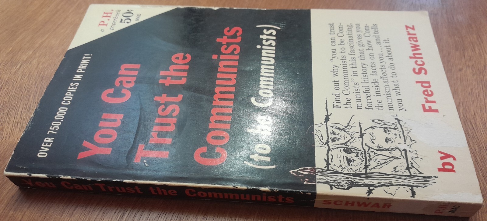 SIGNED FRED SCHWARZ “YOU CAN TRUST THE COMMUNISTS…”☆VINTAGE BOOK☆USA●RARE PULP