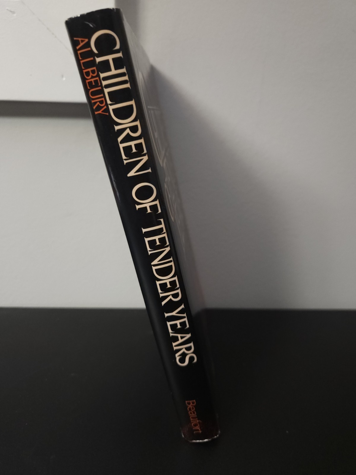 Children of Tender Years Ted Allbeury 1st American Edition Hardcover 1985 HC DJ