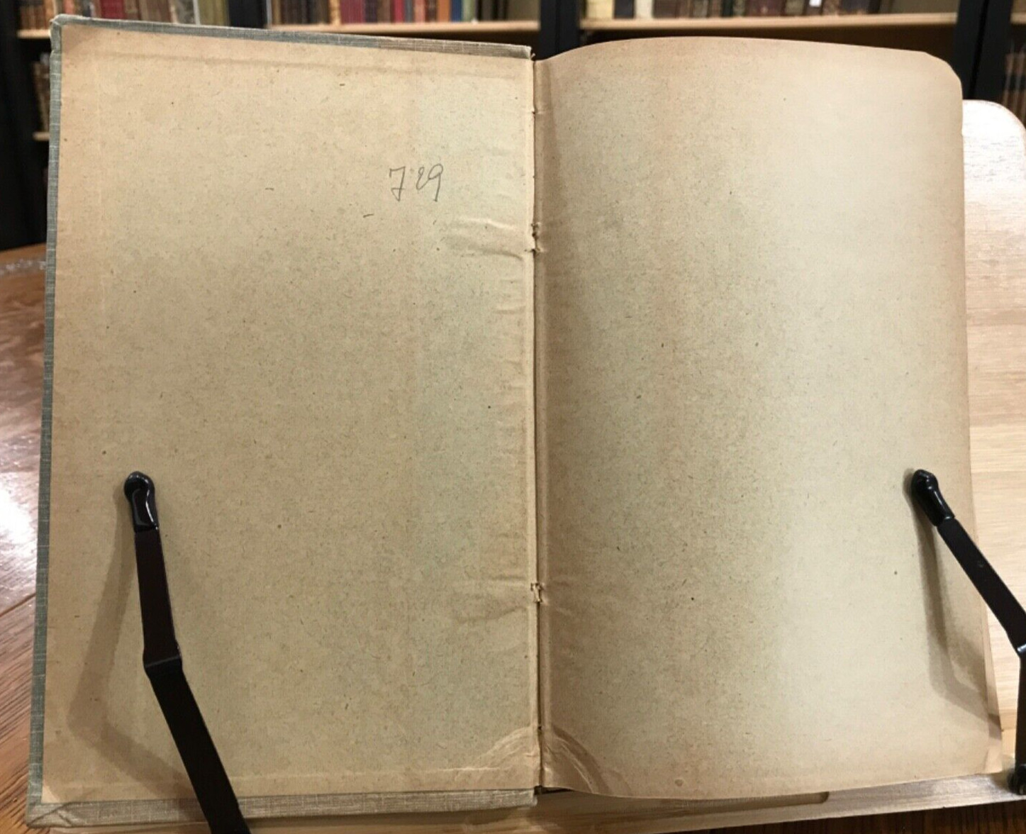 1934 Dictionnaire Mpongwe-Francais by Andre Raponda-Walker