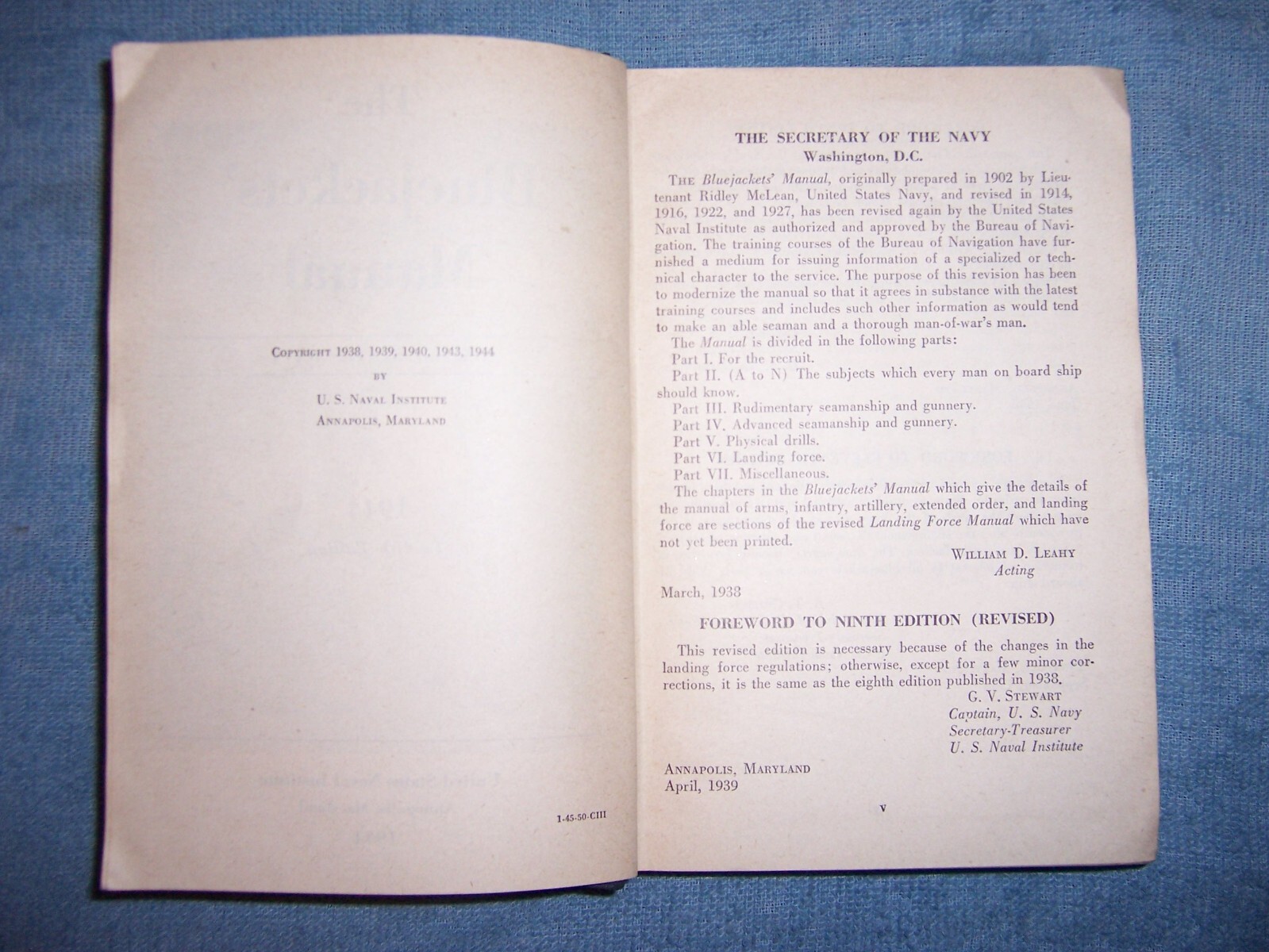 THE BLUEJACKETS’ MANUAL – 1944/SC/WWII 1939-45