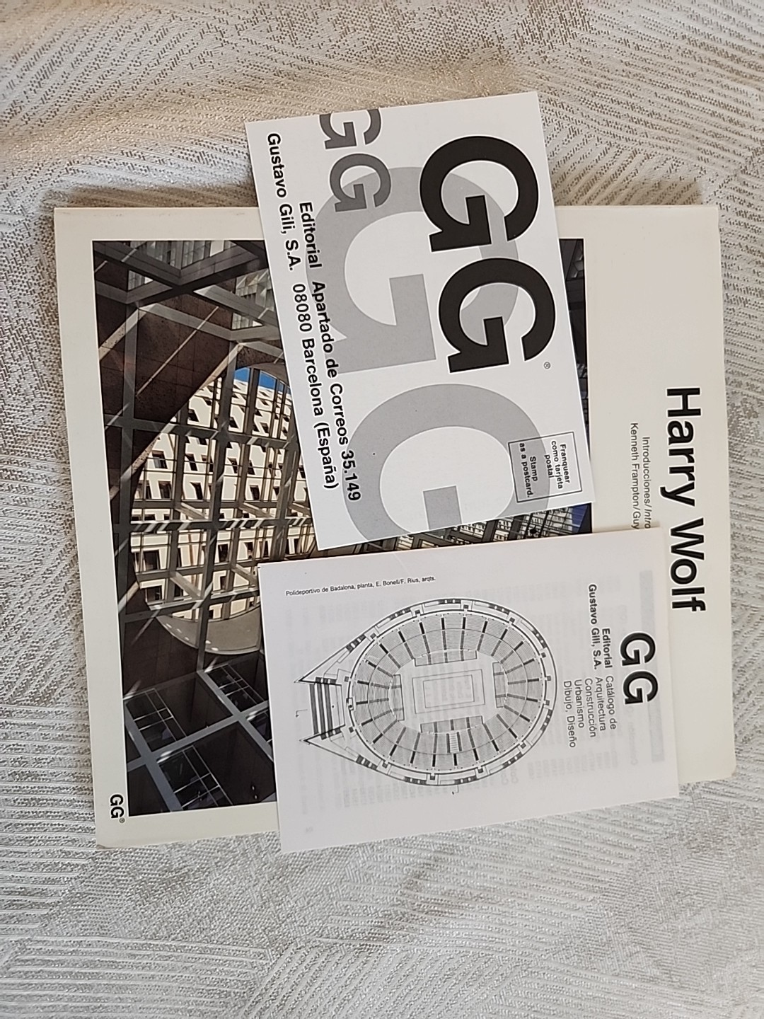 Harry Wolf Current Architecture Catalogues 8425215803 PPB 1993 Printed in Spain