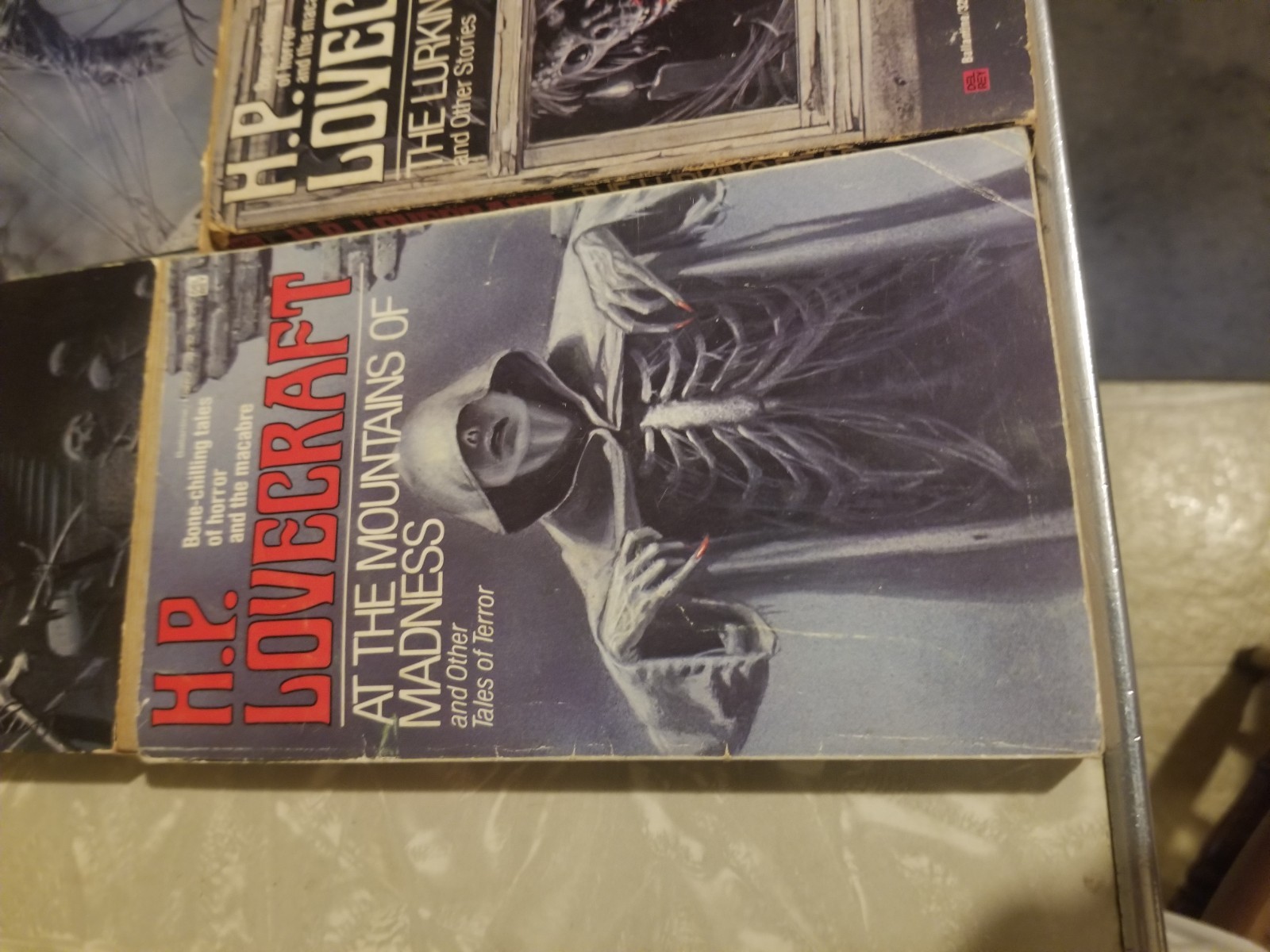Set of 6 Vintage HP Lovecraft Paperbacks Michael Whelan Cover Art