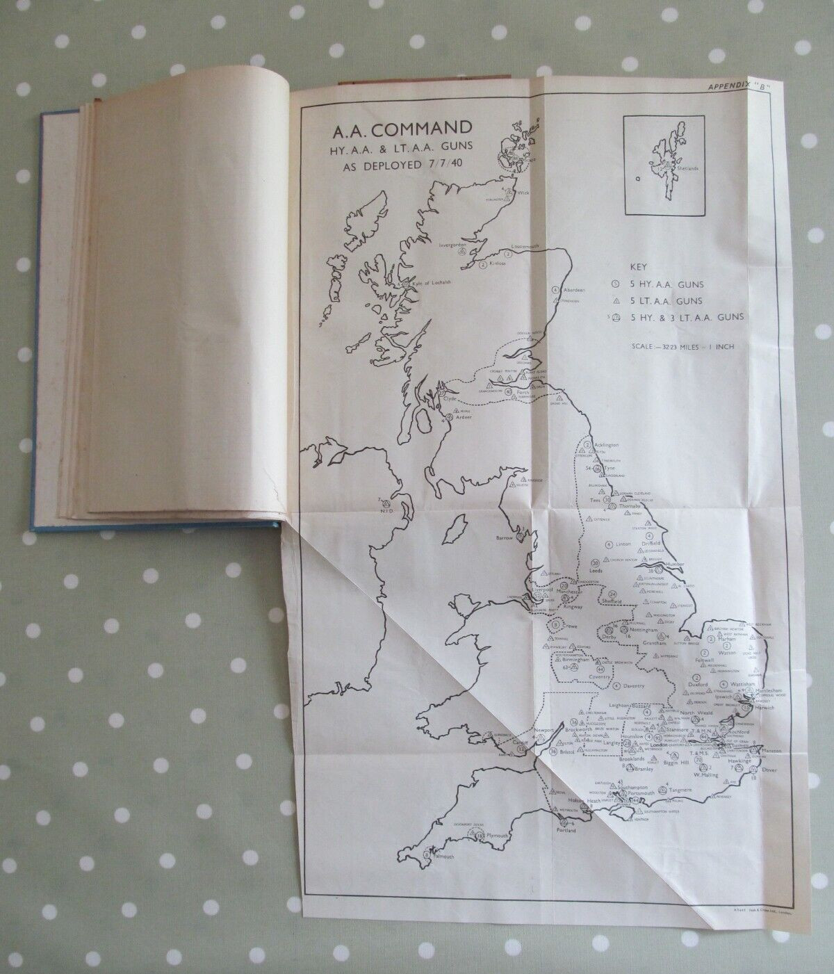 WWII ROYAL AIR FORCE COMMANDING IN CHIEF DESPATCHES 1939/45 BOUND HB WITH CHARTS