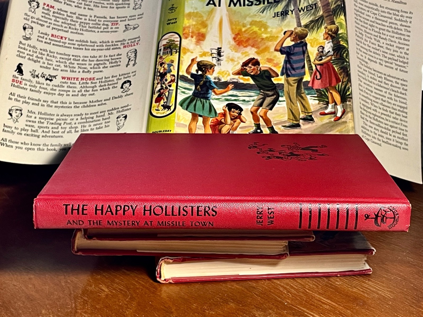 The Happy Hollisters and the Mystery at Missile Town by Jerry West 1961 HC/DJ VG
