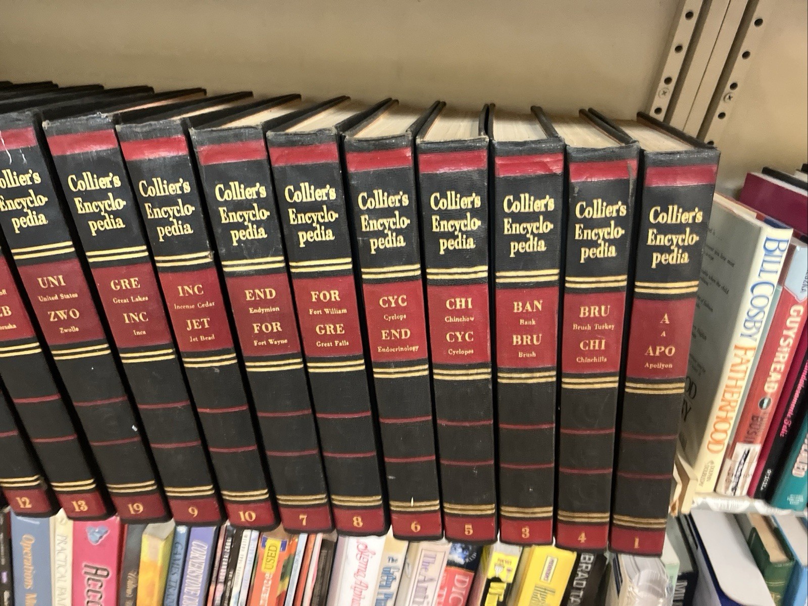 VINTAGE Collier’s Encyclopedia Complete Set 1-20 Volumes RARE 1961