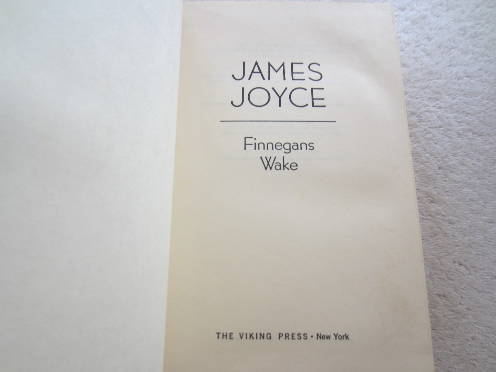 James Joyce 3 Volume Set: Ulysses/Finnegan wake/Dubliners Viking Press Hardcover