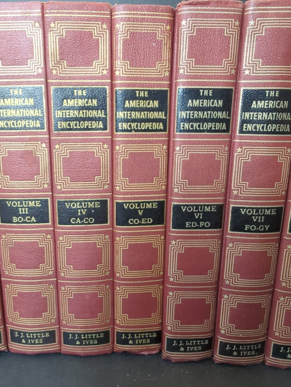 The American International Encyclopedia Set of 16 Encyclopedias 1954 Red Gold