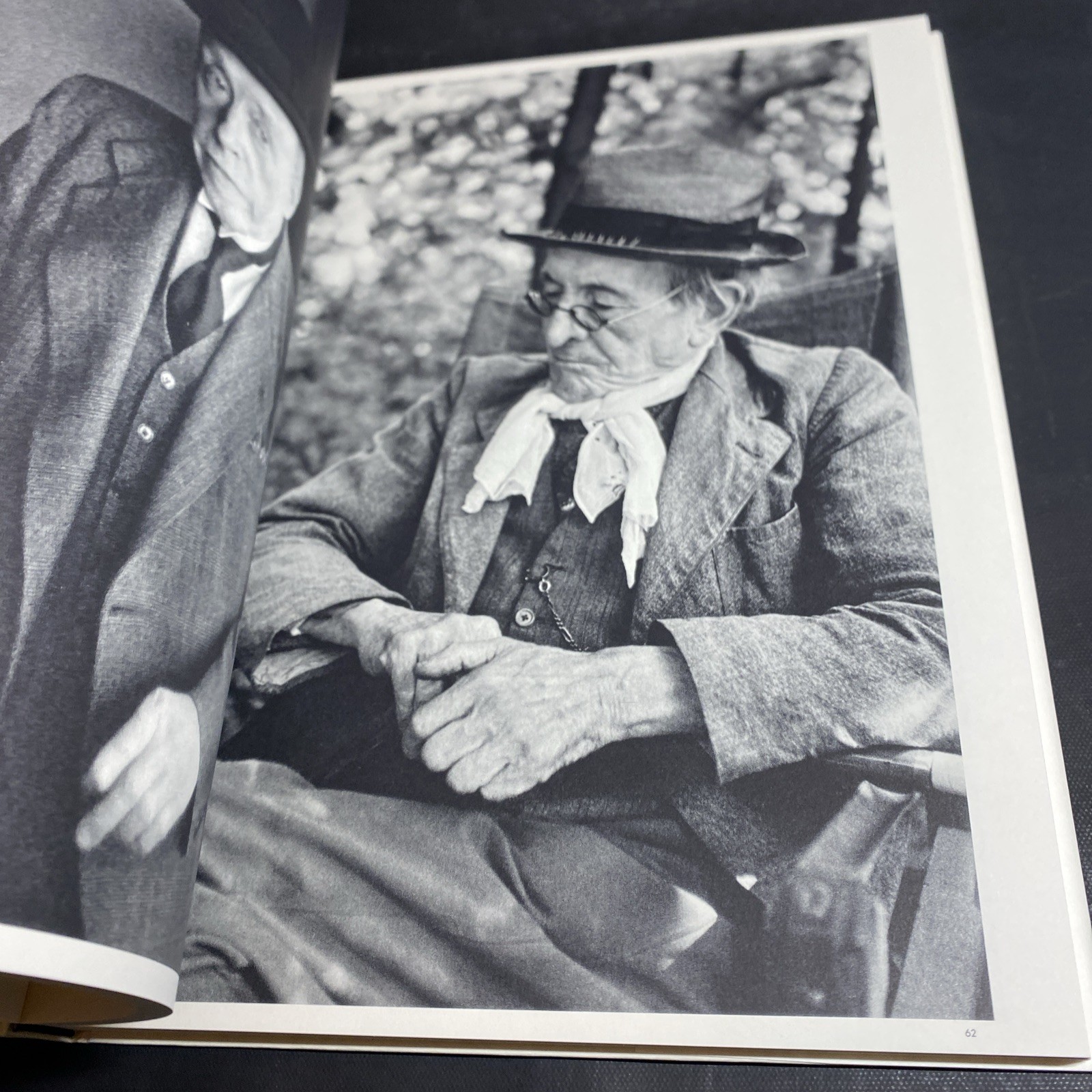 2014 The Decisive Moment, Photography by Henri Cartier-Bresson, Steidl / FHB