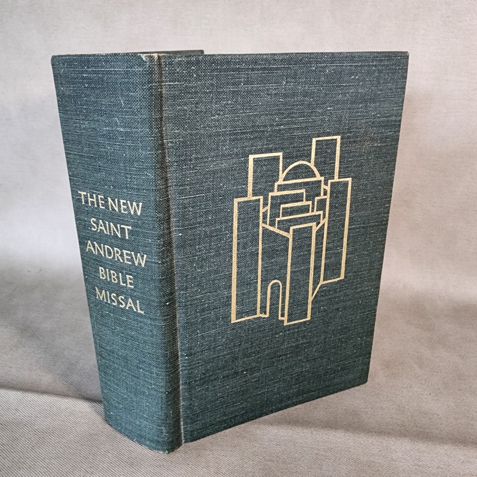 The New Saint St Andrew Daily Bible Missal, 1966,