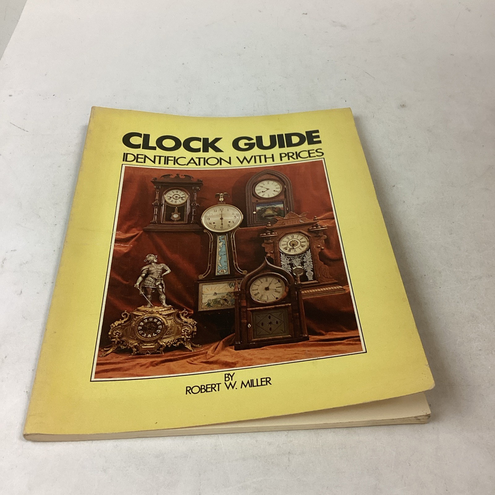 Lot Of Vintage Furniture Books And Catalogs – Clock Guide, Furniture Price List