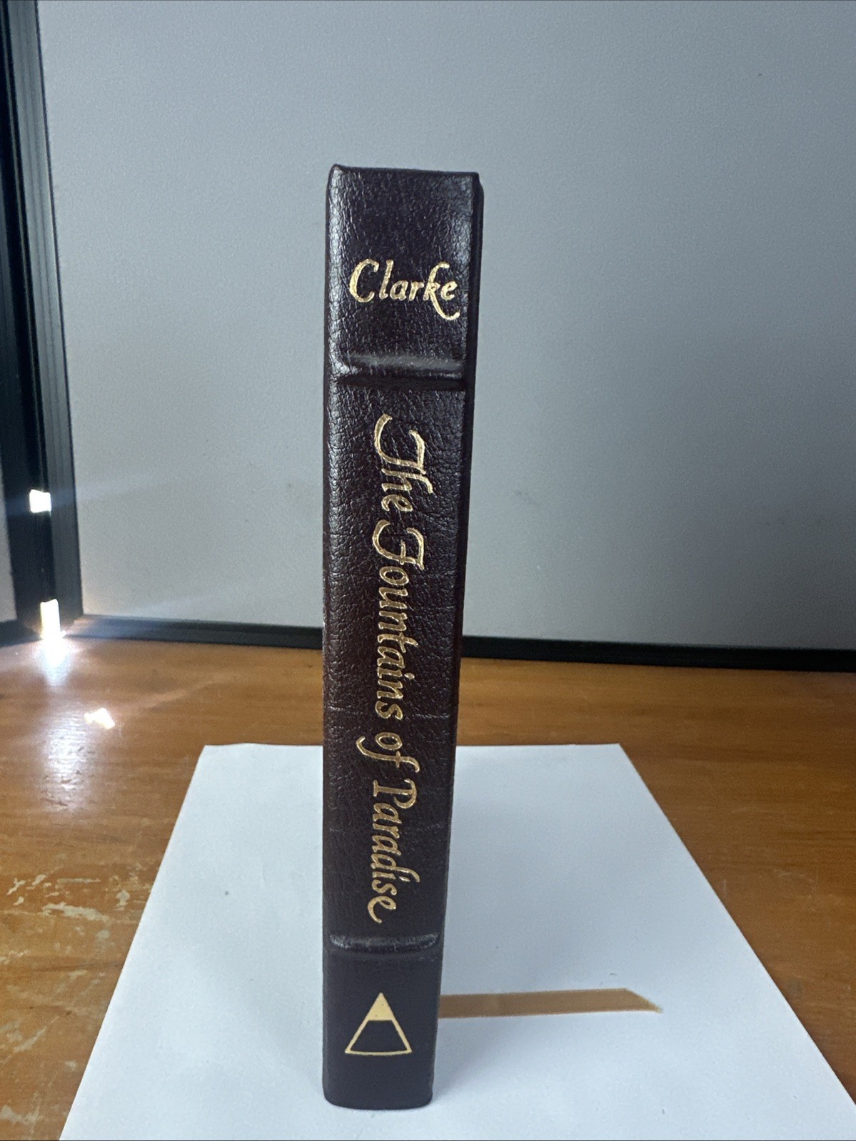 The Fountains of Paradise – Arthur C. Clarke – Easton Press Collector’s Edition