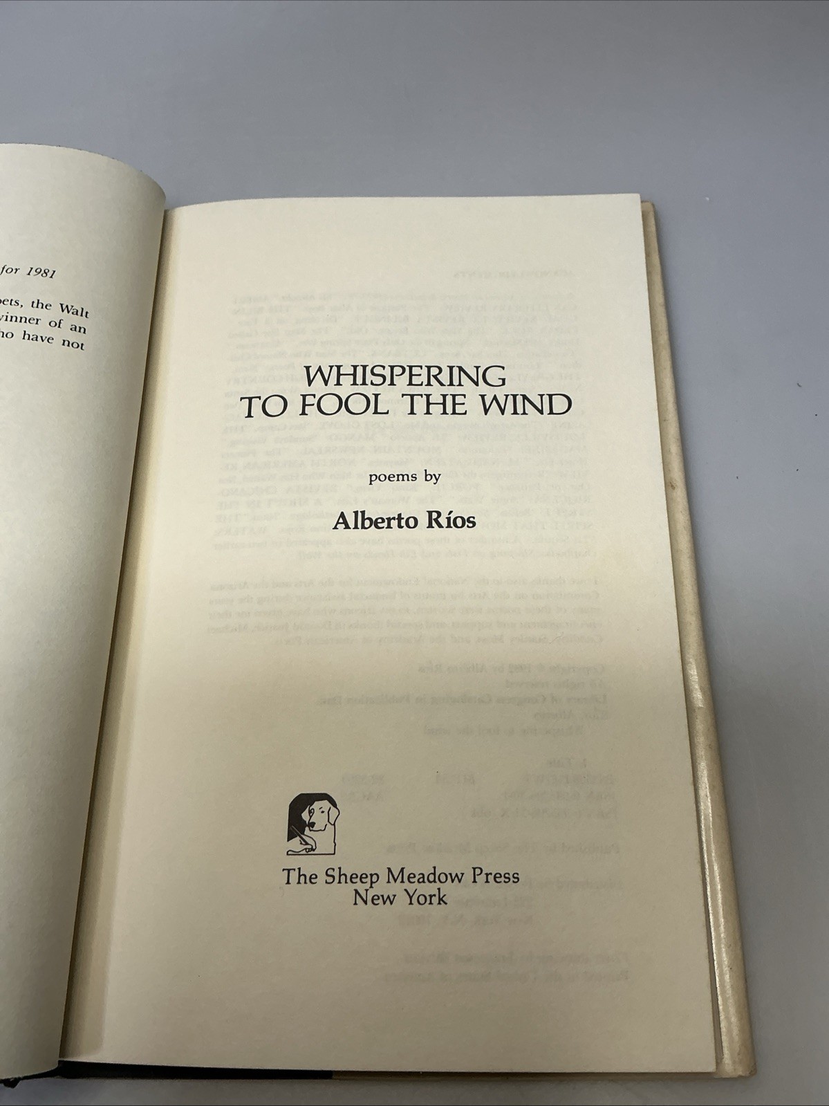 Whispering to Fool the Wind Poems by Alberto Rmos First 1st Edition VG HC 1982