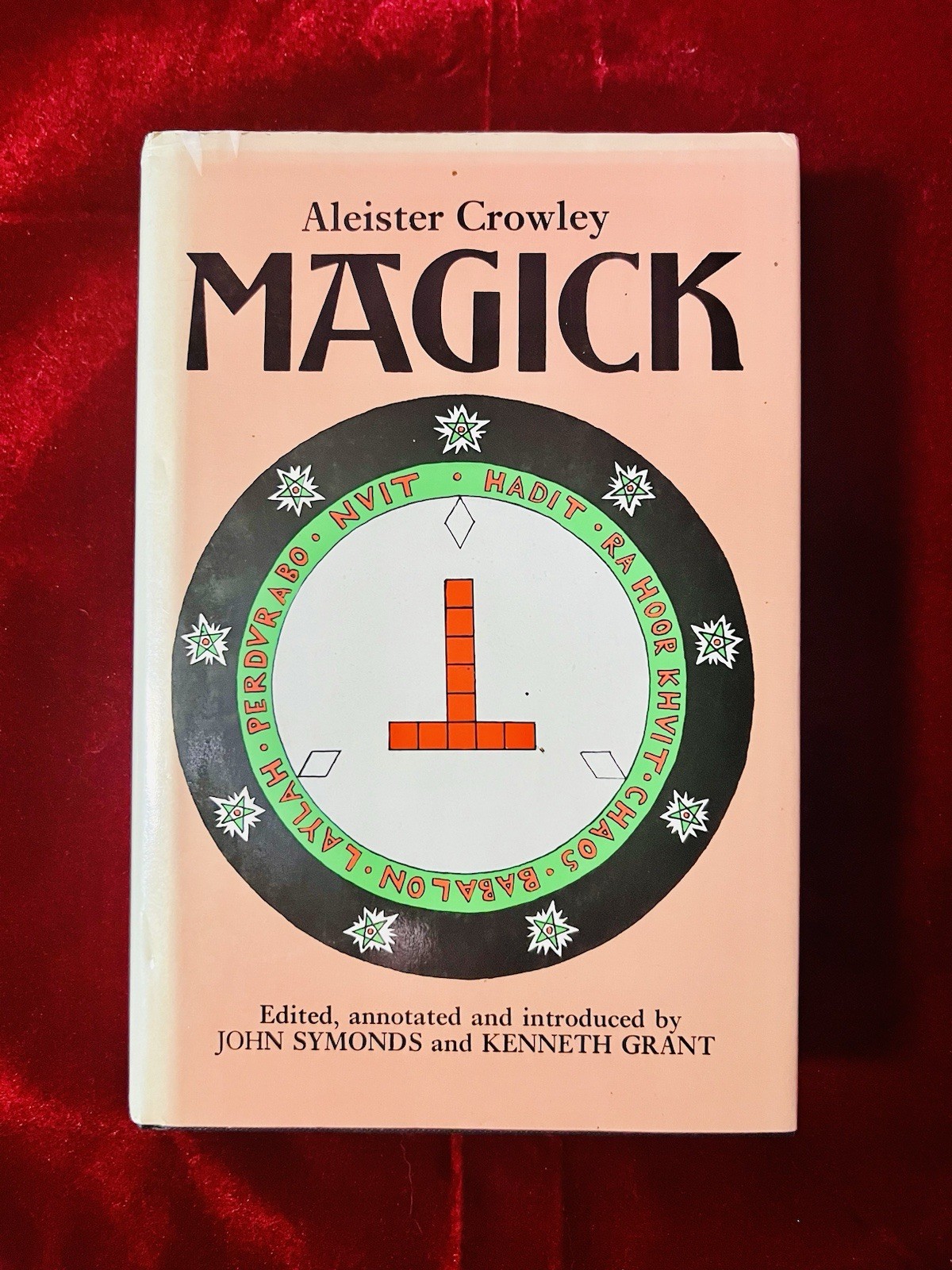 Magick Aleister Crowley Illustrated Hardcover 1988 Guild Publishing Dust Jacket