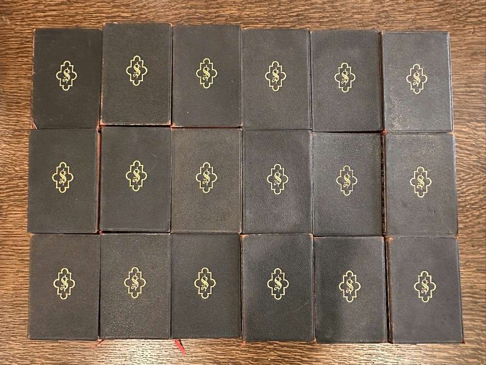 Set of 18 Sir Walter Scott (1907, Thomas Nelson) Leather