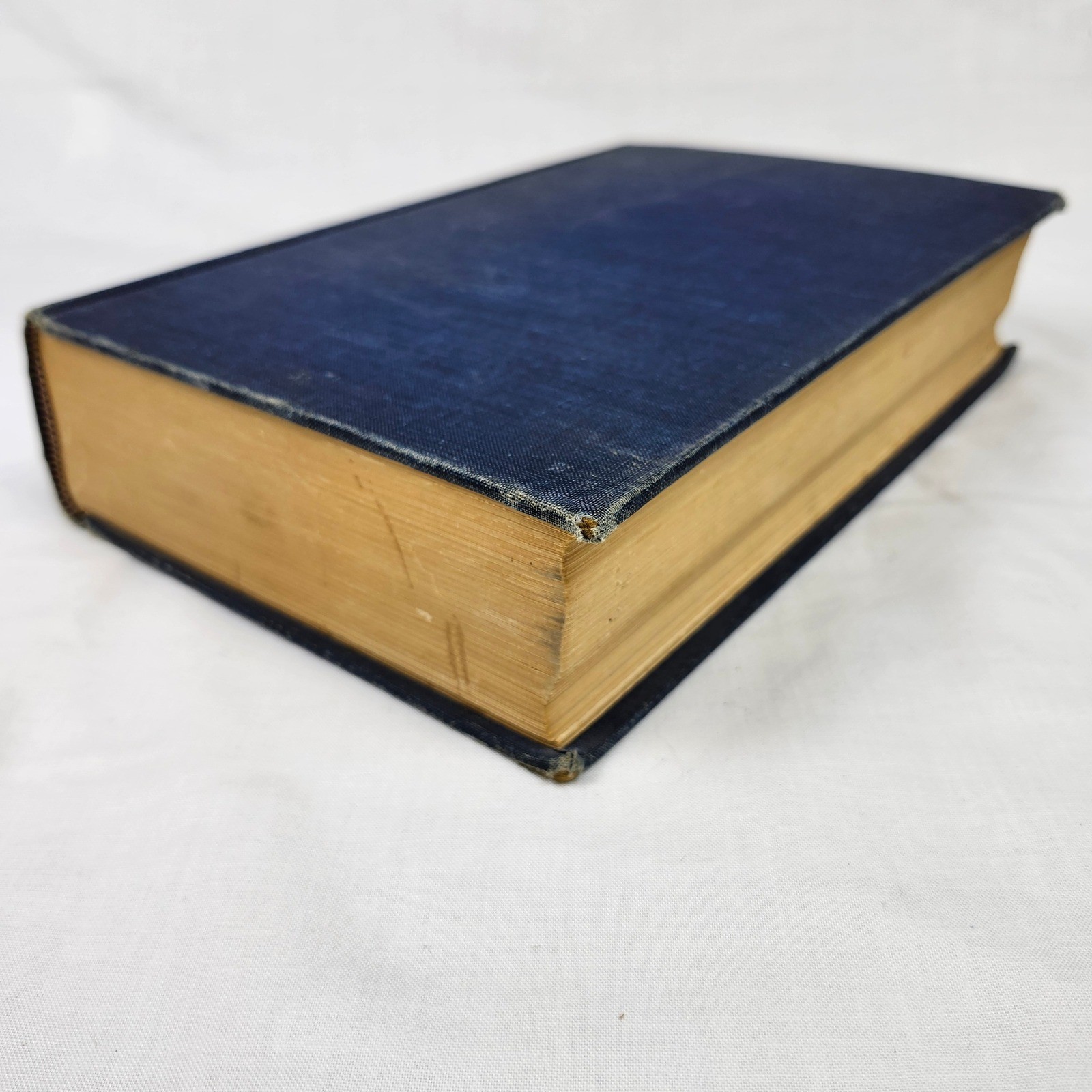 McGraw-Hill Electronic and Radio Engineering Frederick Terman 4th Ed 1955 Blue