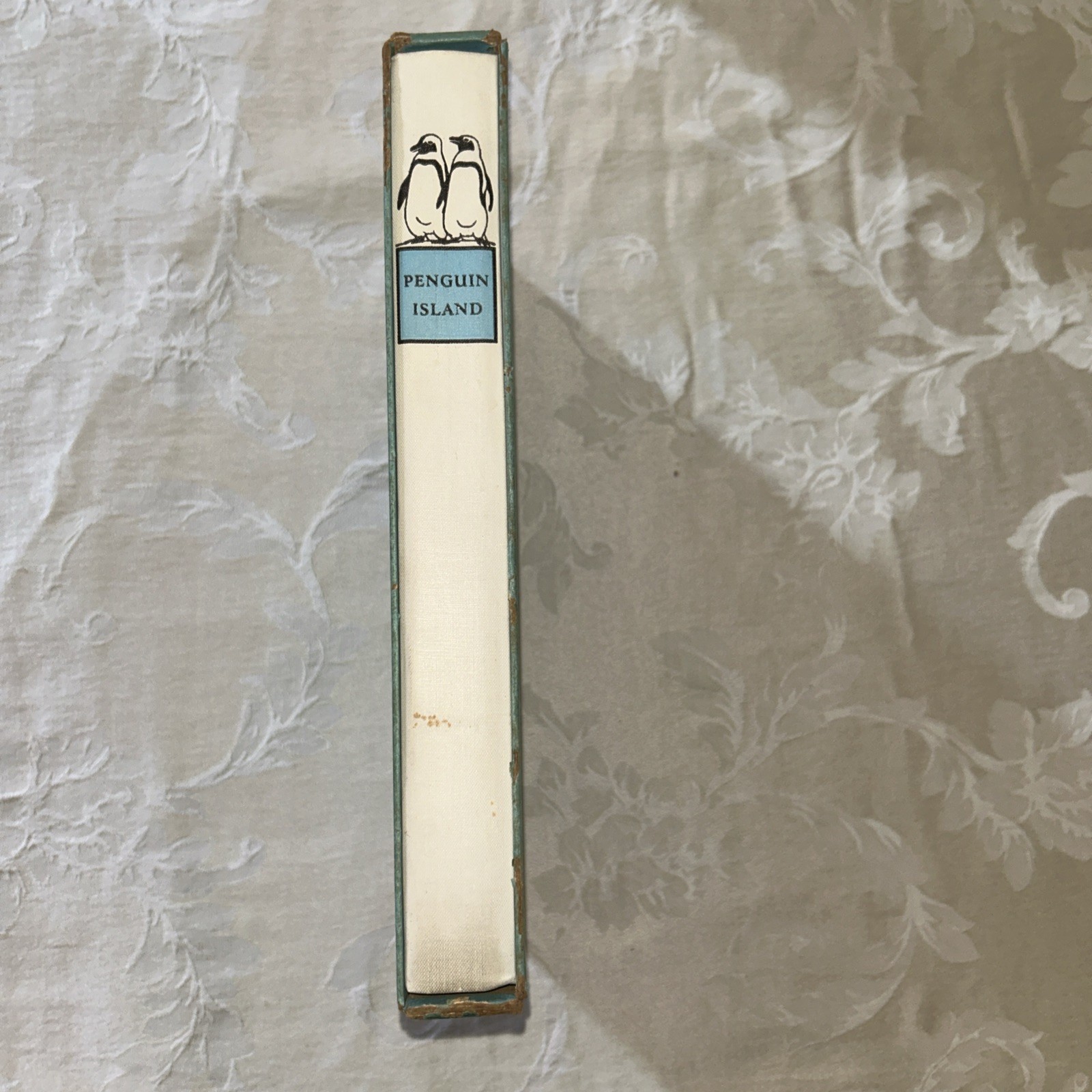 Penguin Island By Anatole France The Heritage Press W/ Slipcase & Sandglass