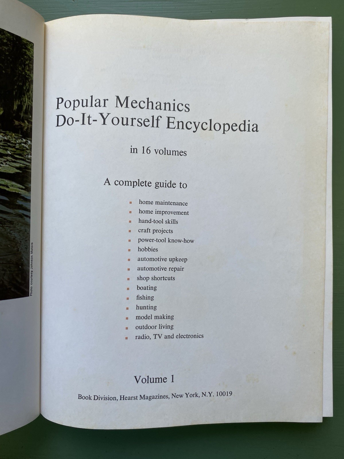 Vintage 1968 Popular Mechanics Do-It-Yourself Encyclopedia Volume 1 Red