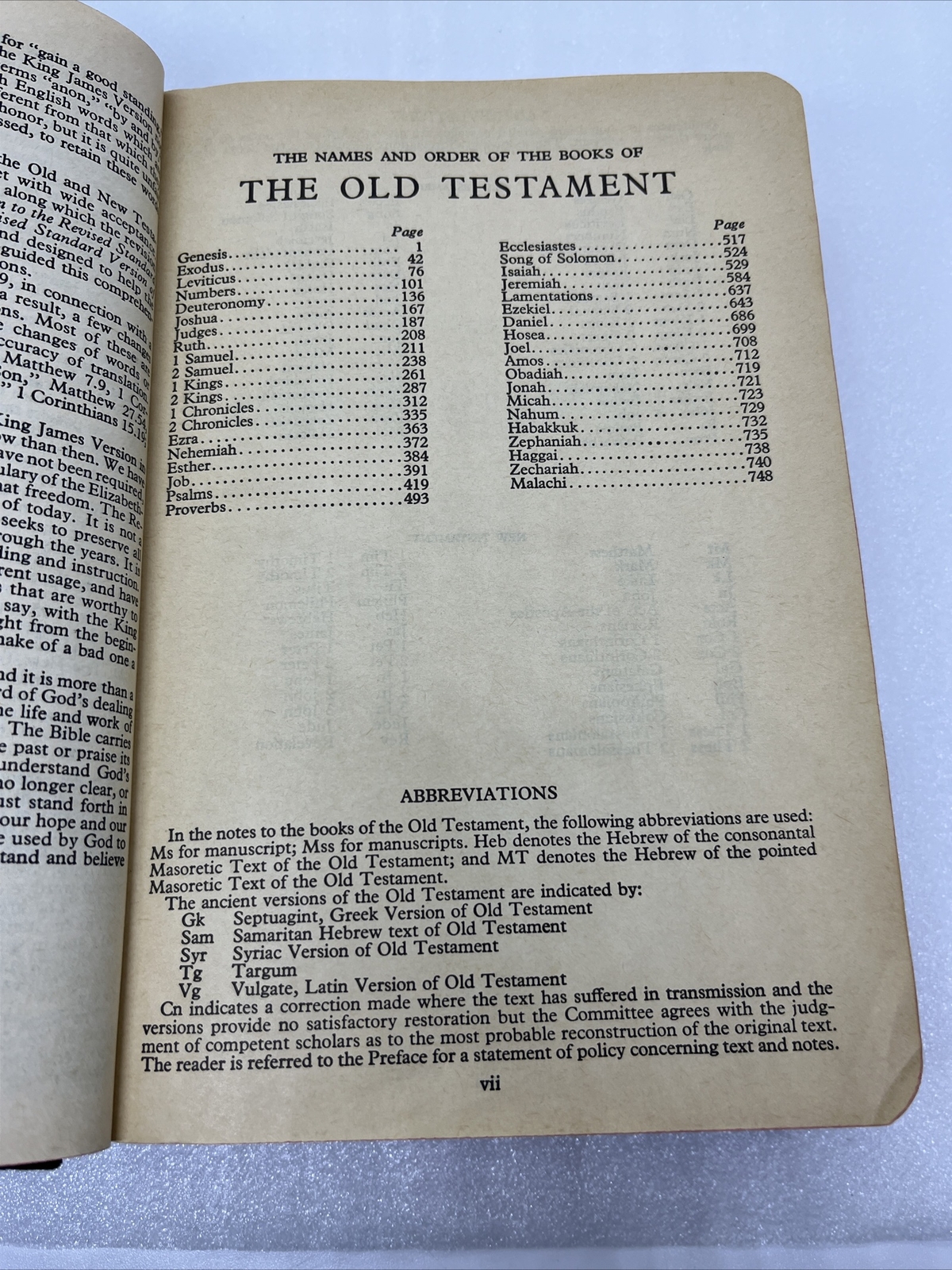 Thomas Nelson 1952 Holy Bible with Helps Revised Standard Version Bonded Leather