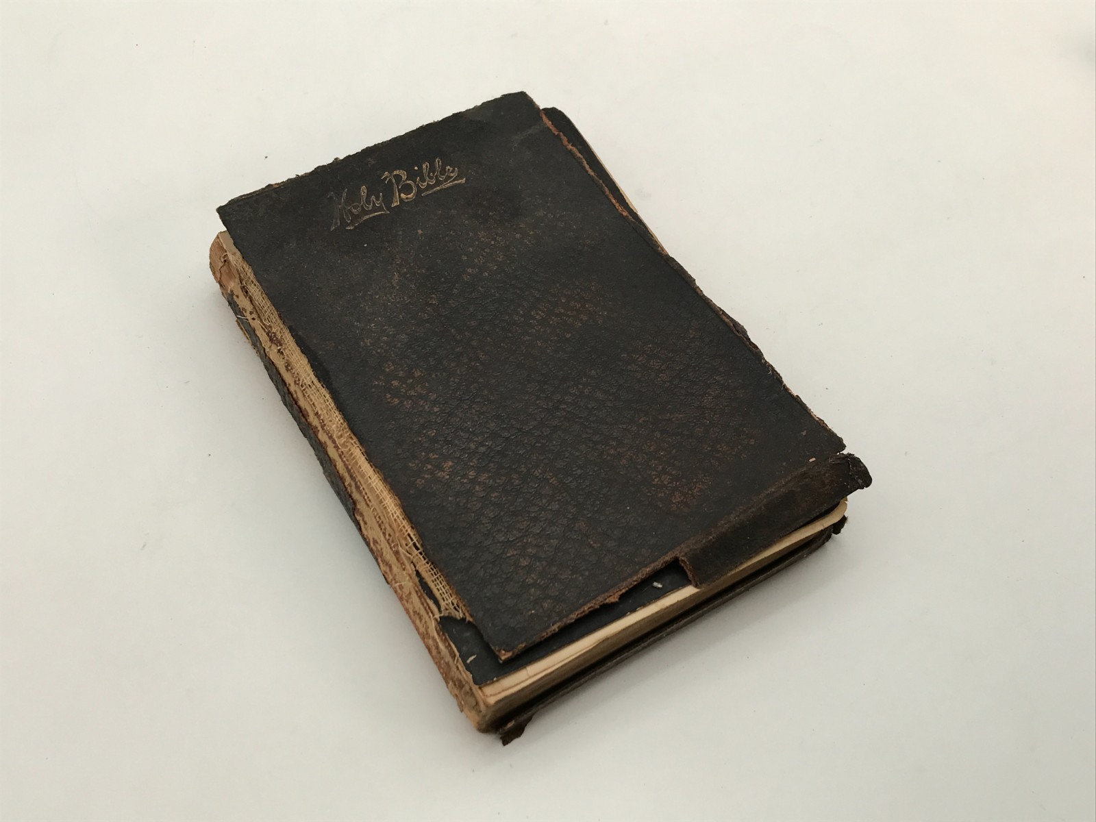 Holy Bible Printed by Eyre and Spottiswoode London New York