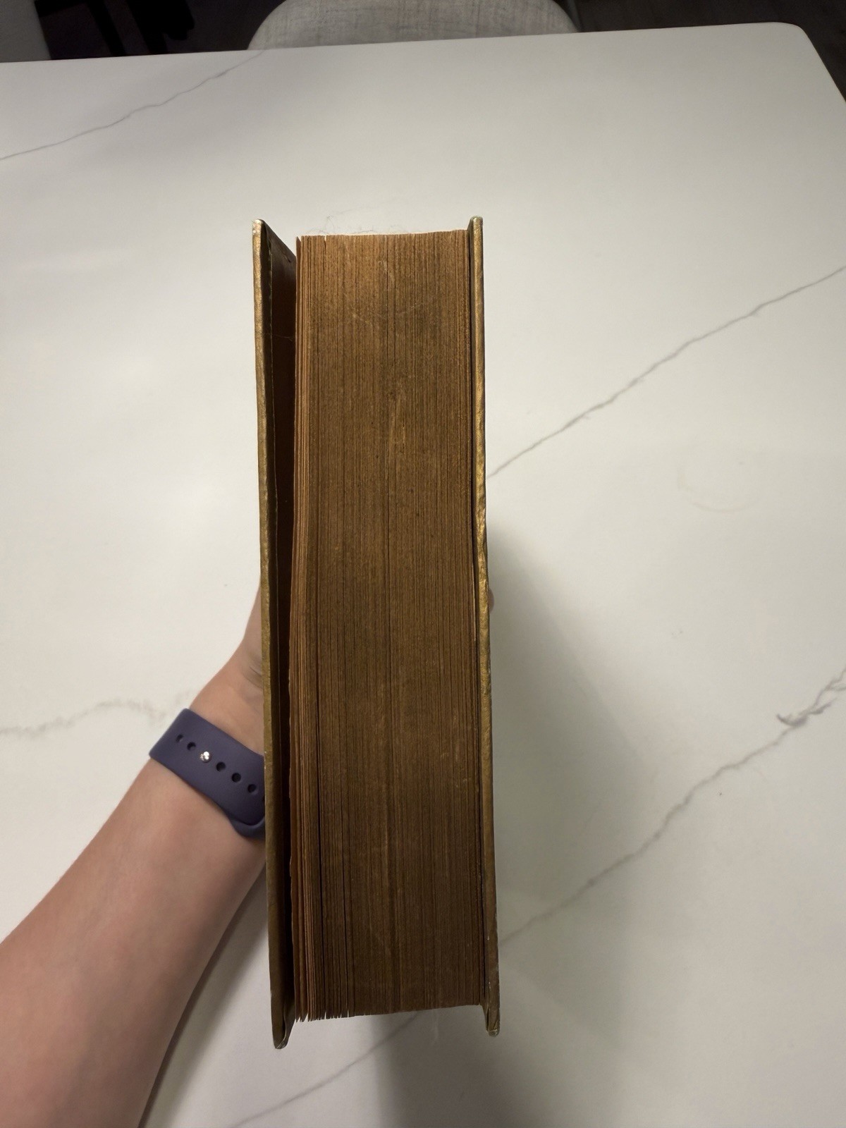 Vintage Readers Digest Condensed Books: 1982 Volumes 1, Gold.