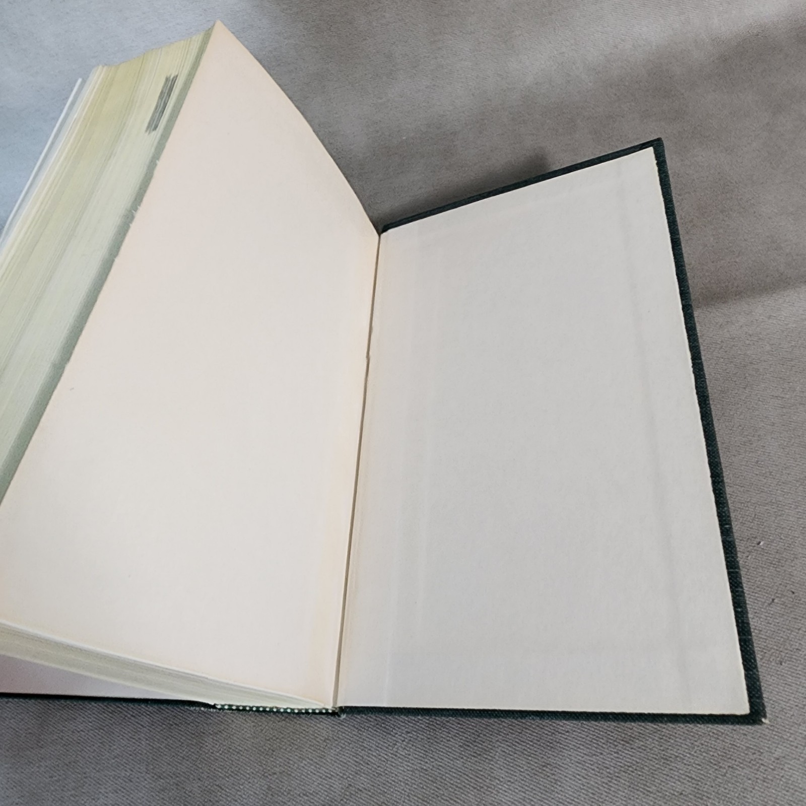 The New Saint St Andrew Daily Bible Missal, 1966,