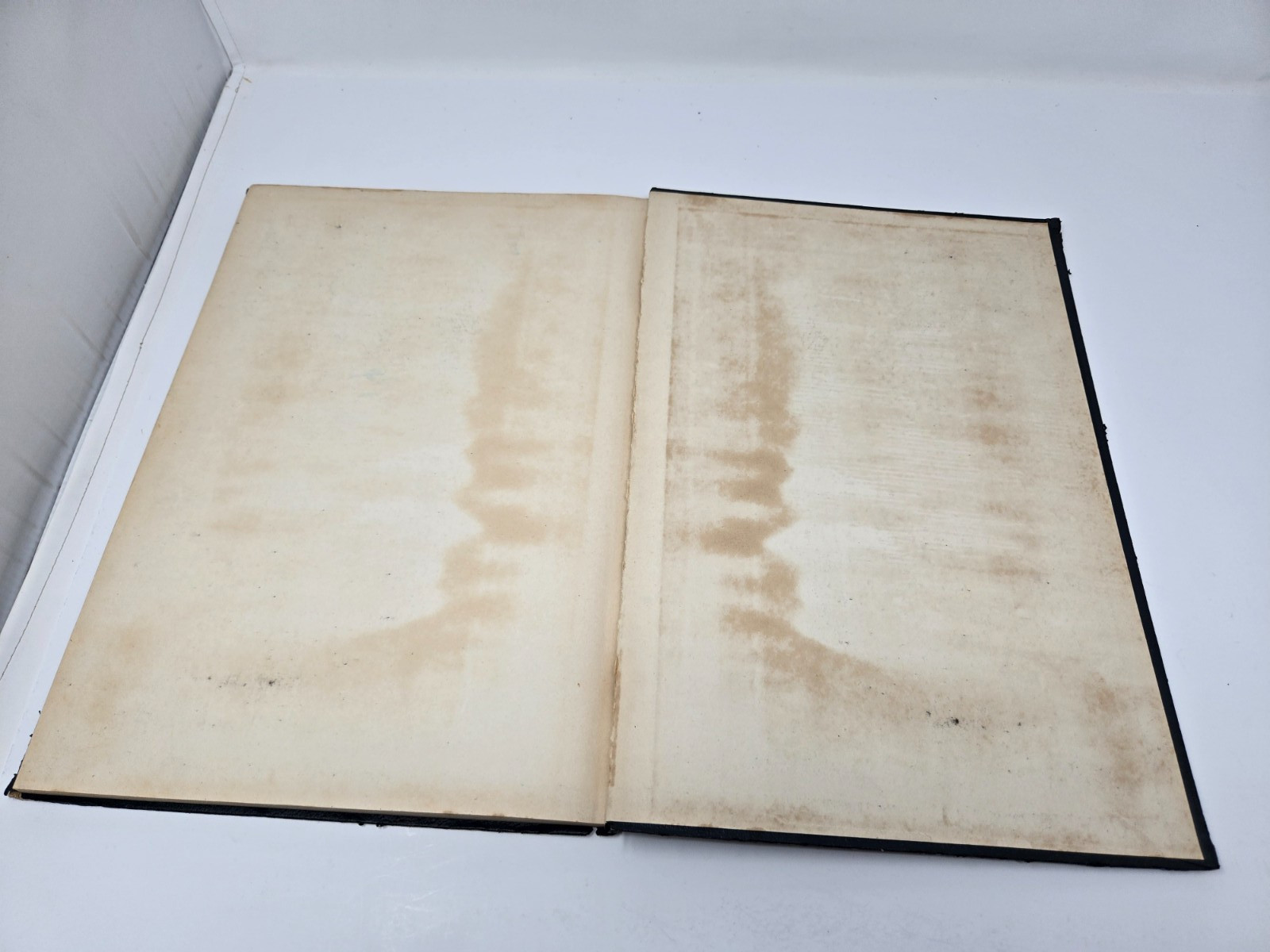 Antique 1937 International Atlas of the World Geographical Publishing Co HB Book