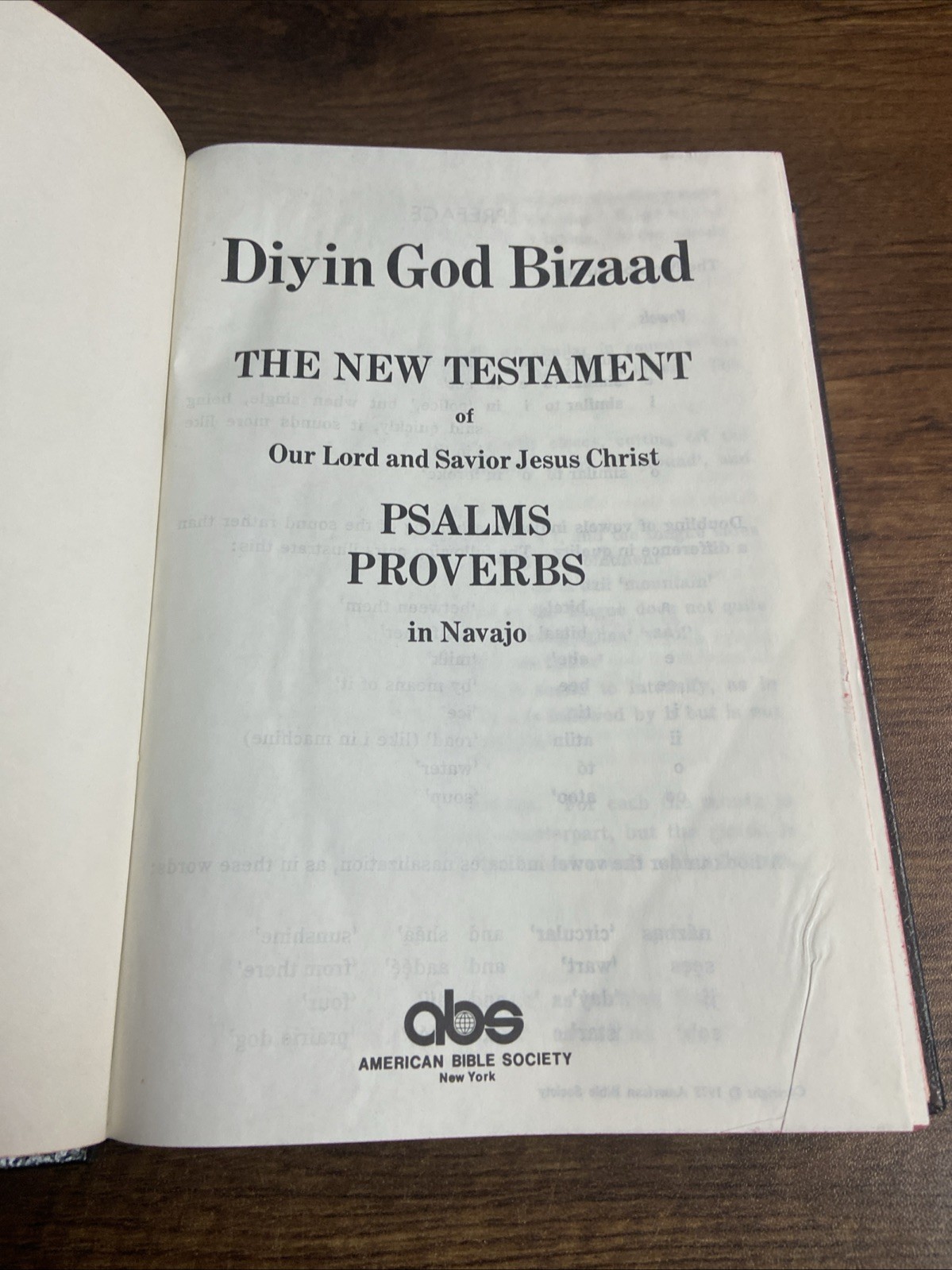 Diyin God Bizaad Navajo Bible – New Testament Psalms & Proverbs – ABS 1975