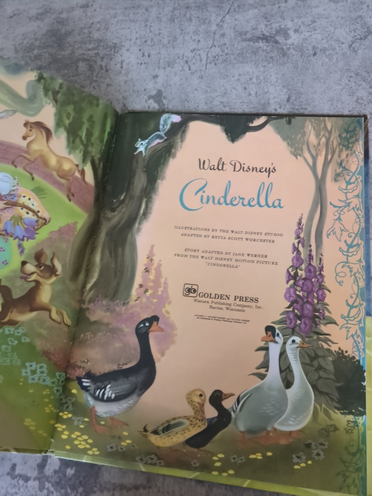 Walt Disney’s Cinderella Jane Werner 1974 – Golden Press – Illustrated