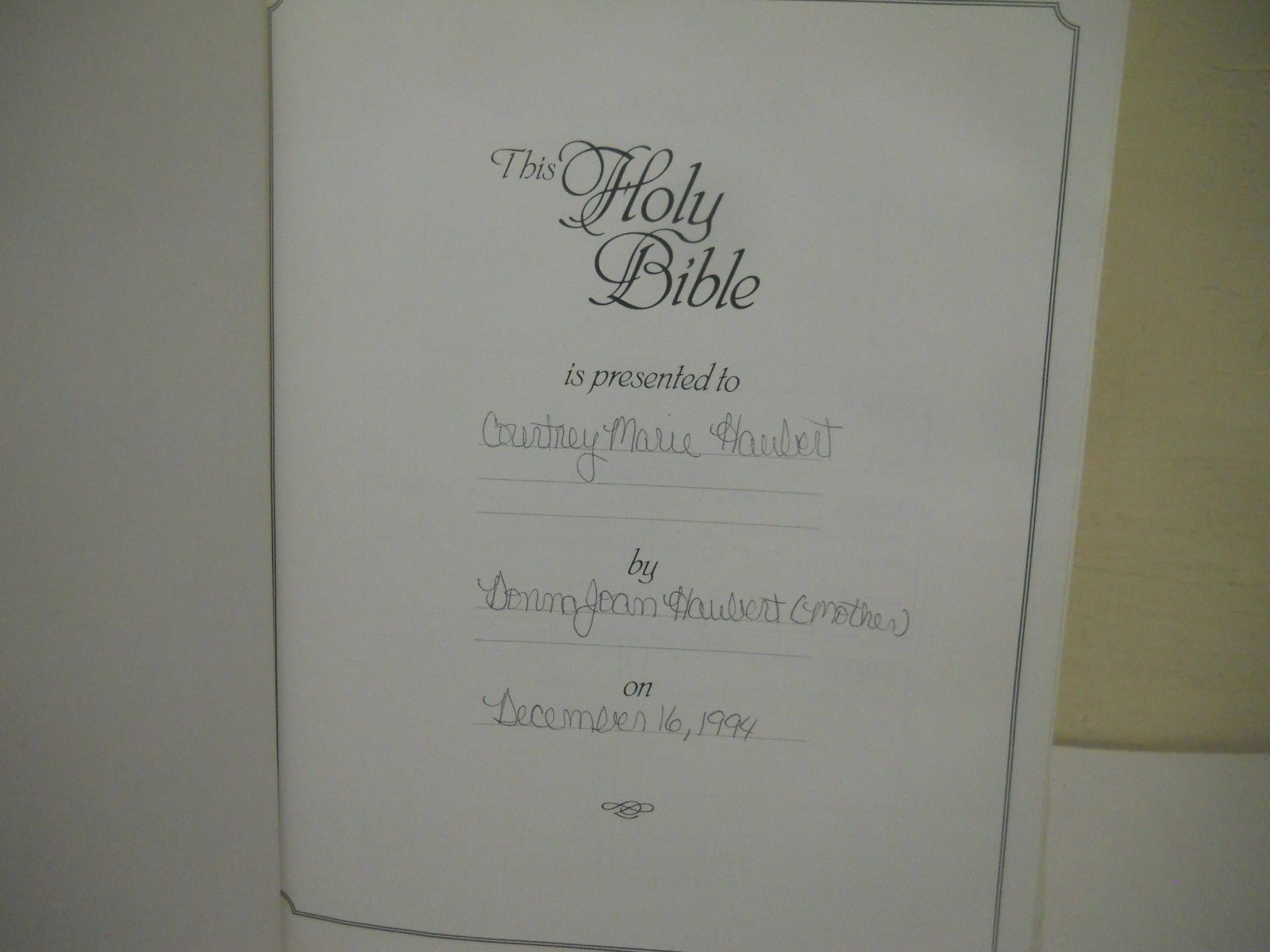 1994 Zondervan Holy Bible HC w Faux Leather Boards NIV ~ All Gilt Edges, Used