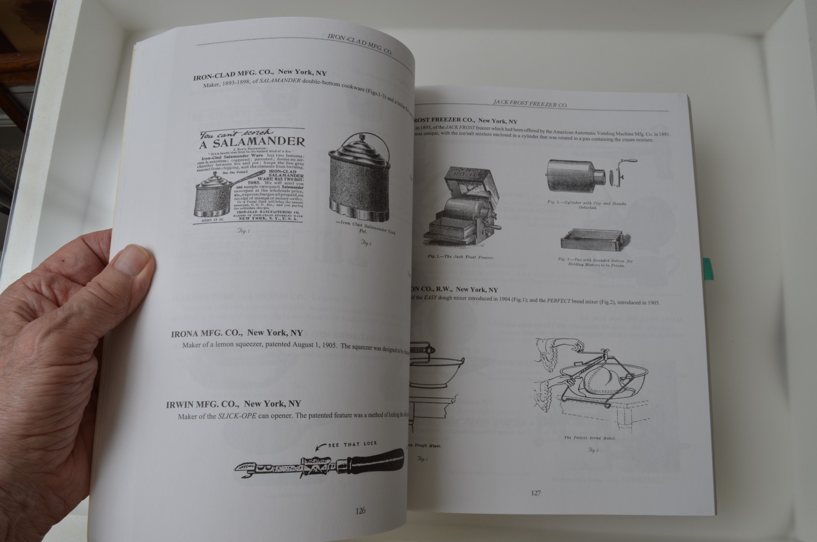 Kitchen Collectibles by Kenneth L Cope. 600+ manufactures and their products