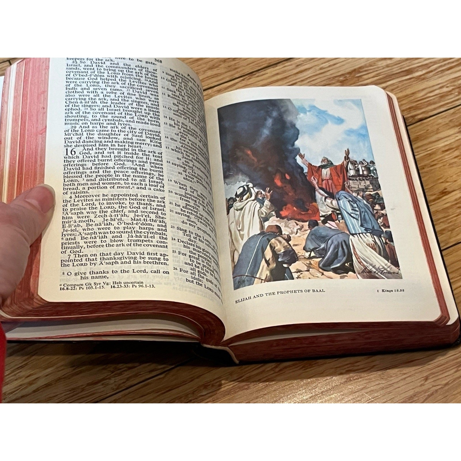 Holy Bible Concordance Revised Standard Version 1962 World Pub Self-Pronouncing