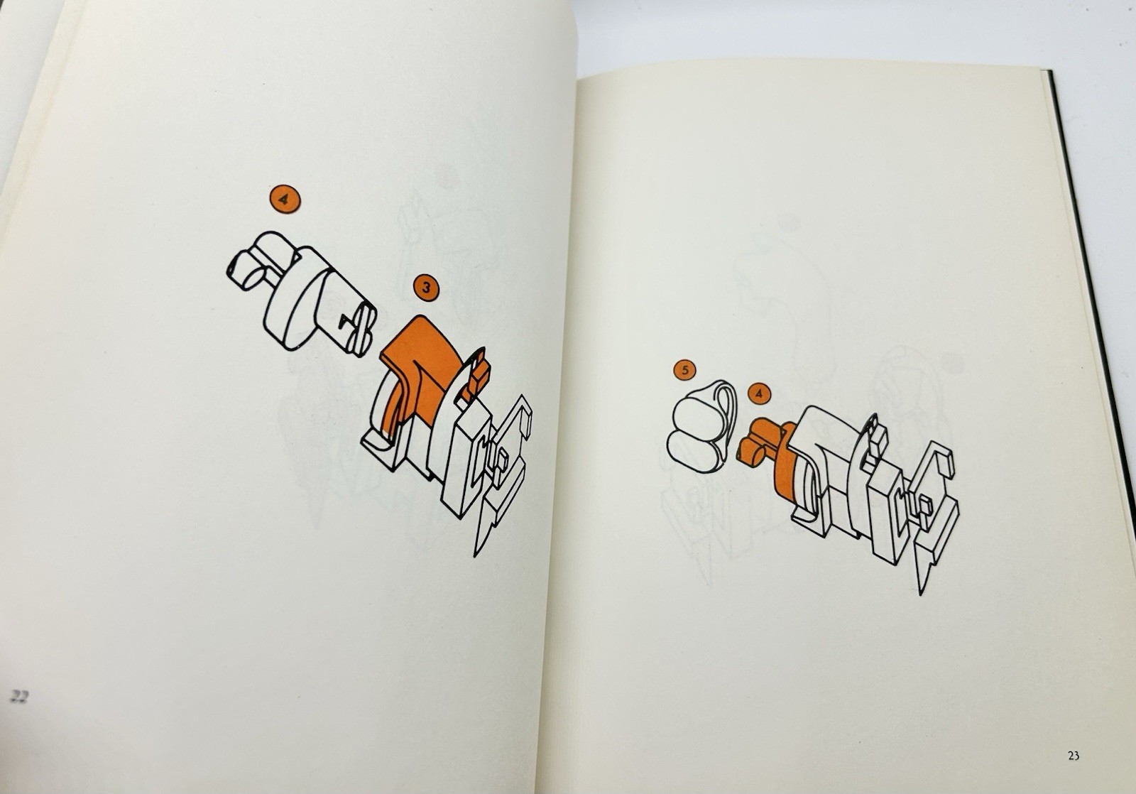 La Mini Zoraida – MIGUEL BERROCAL 1971 Printed In Italy, Sculpture Book